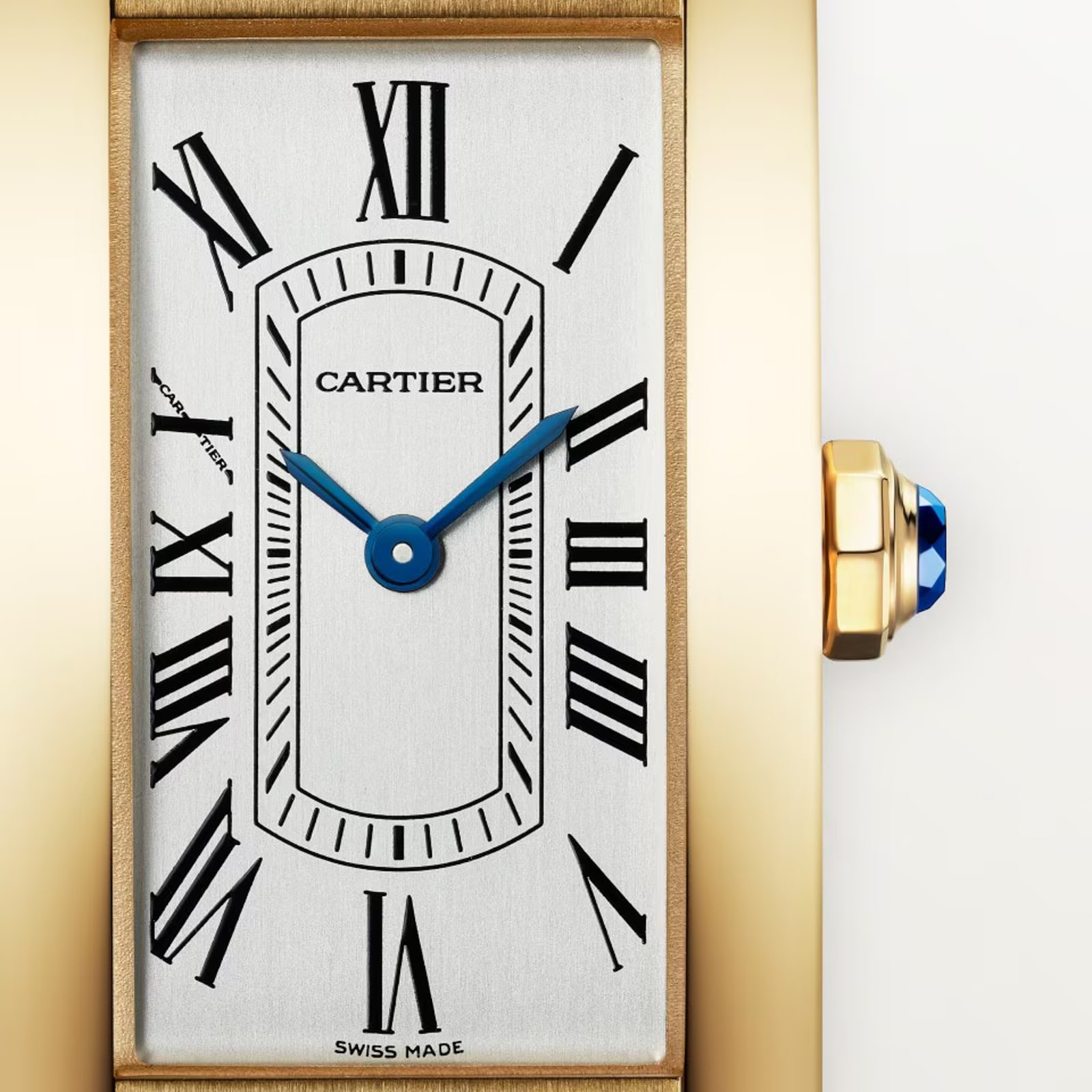 Cartier Tank Américaine watch, small model, quartz movement - high autonomy, Yellow gold
