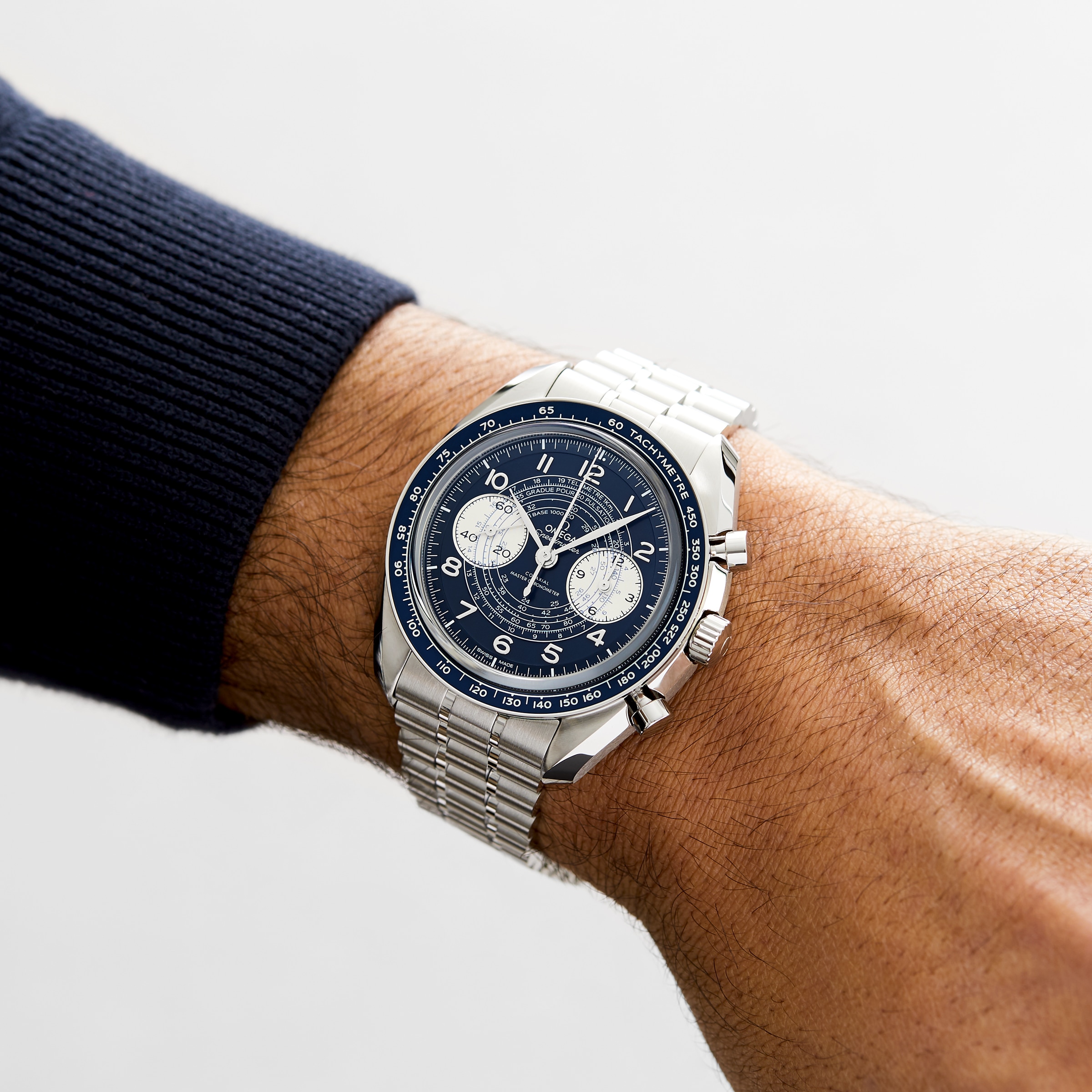 Omega discount coaxial speedmaster