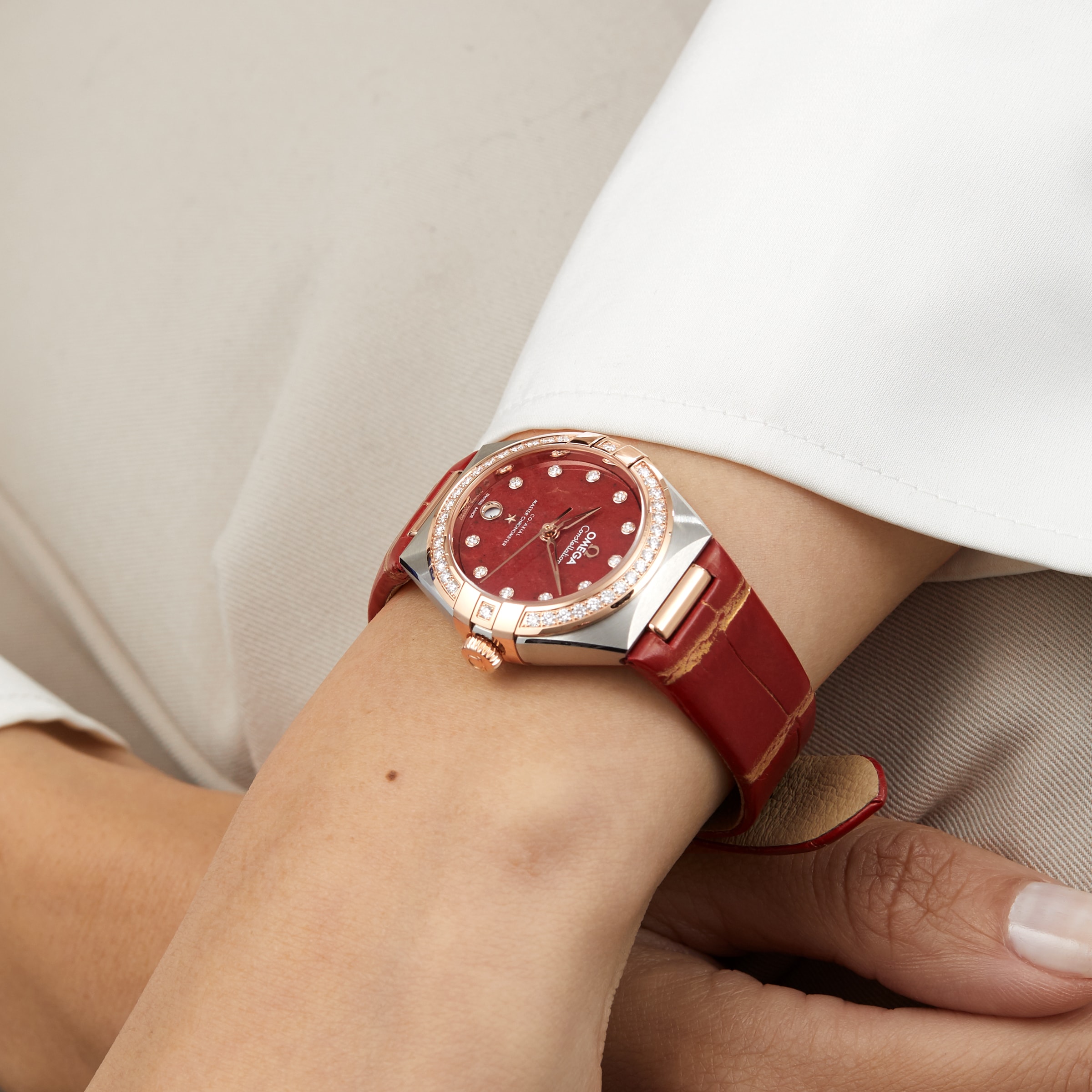 Red best sale ladies watch