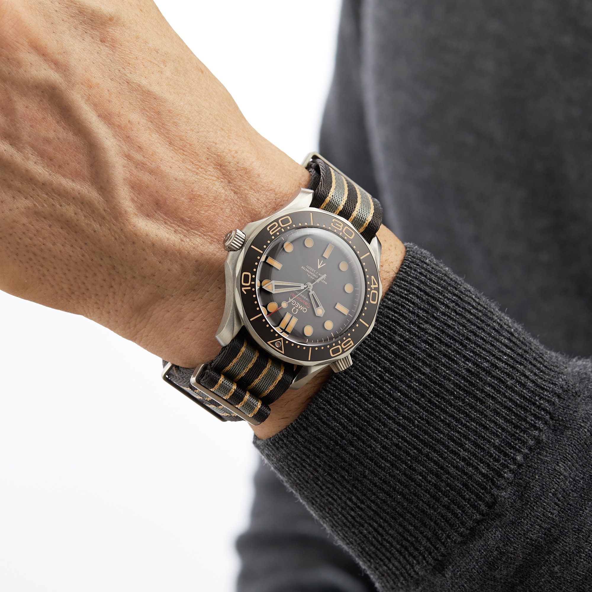 Omega Seamaster Diver 300M James Bond 007 2020 Edition 42mm Mens Watch Omega Seamaster Diver 300M James Bond 007 2020 Edition 42mm Mens Watch