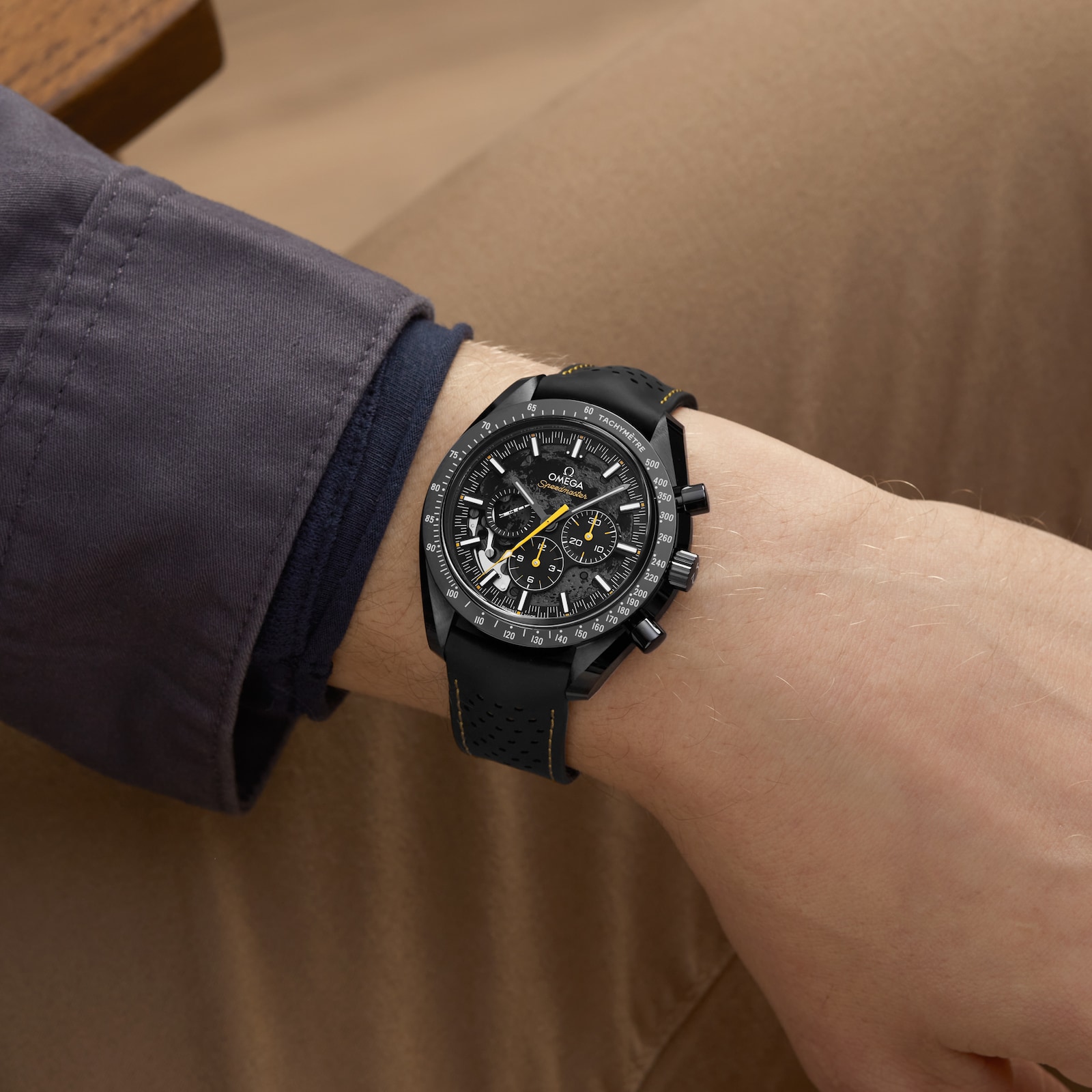 Omega Speedmaster Moonwatch Apollo 8 Dark Side Of The Moon 44.25mm Mens Watch