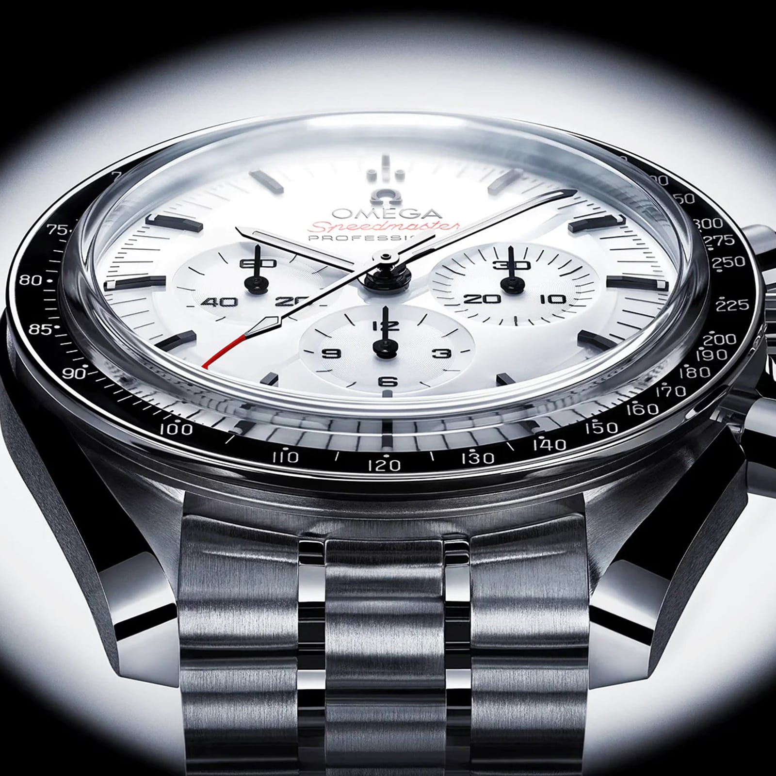 Omega Speedmaster Moonwatch Professional 42mm Mens Watch White Omega Speedmaster Moonwatch Professional 42mm Mens Watch White