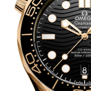 Omega Seamaster Diver 300 Automatic 42mm Mens Watch Yellow Gold