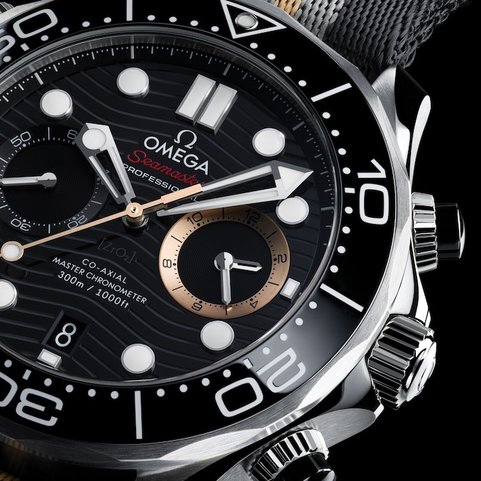 Omega Seamaster Diver 300M James Bond 007 First Light 44mm Mens Watch Black