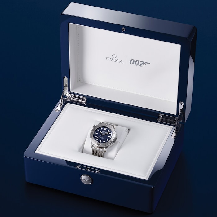 Omega Seamaster Diver 300m James Bond Edition 42mm Mens Watch Blue Dial