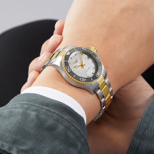 Longines Hydroconquest 32mm Ladies Watch Mother Of Pearl Exclusive to The Watches Of Switzerland Group