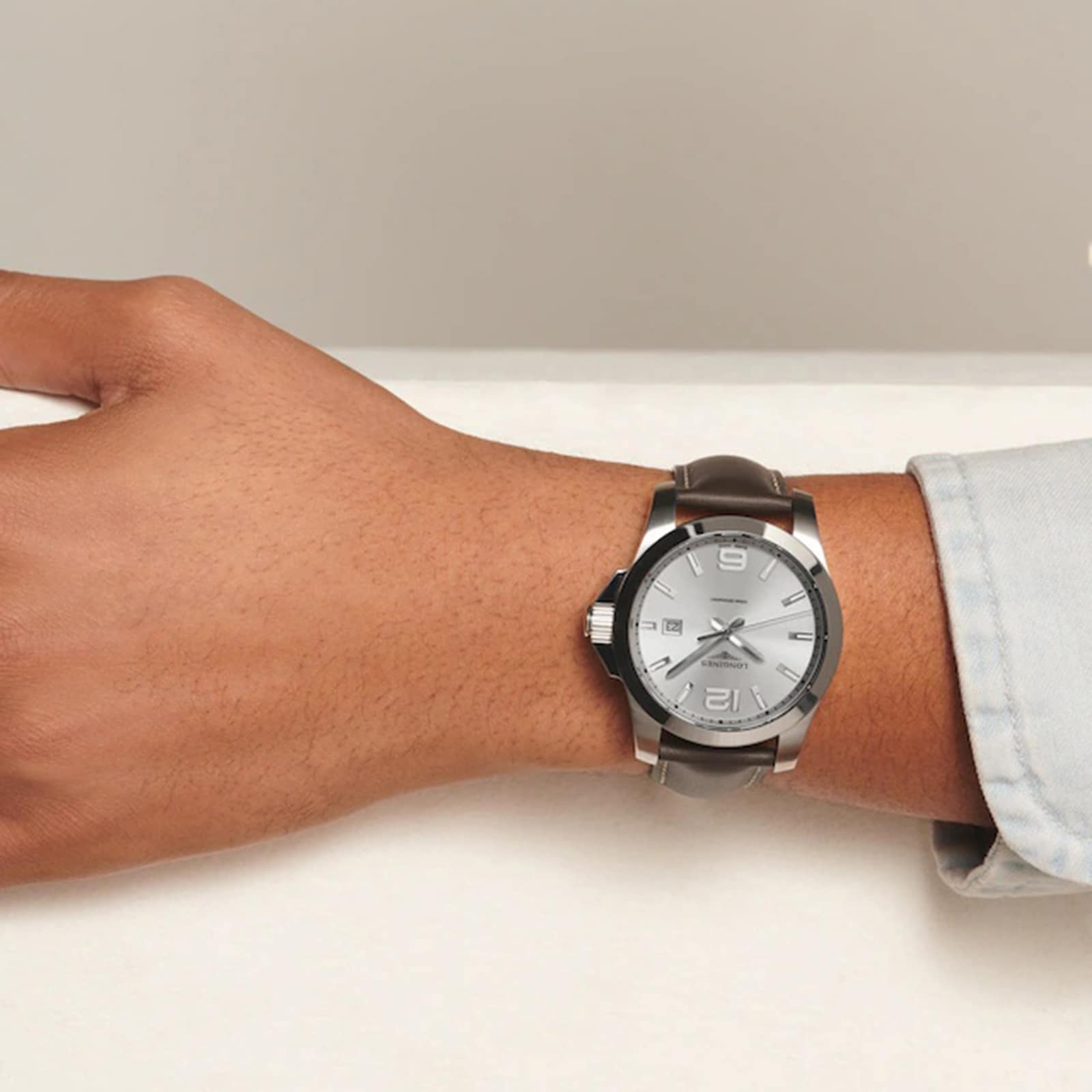 Longines Conquest 43mm Mens Watch Silver