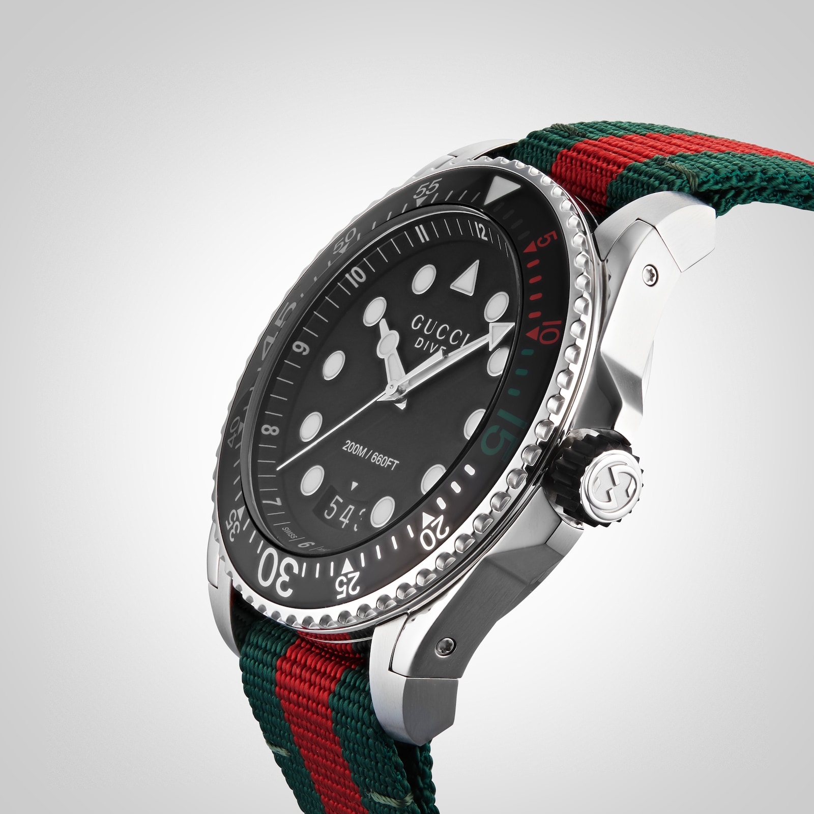 gucci dive watch white face