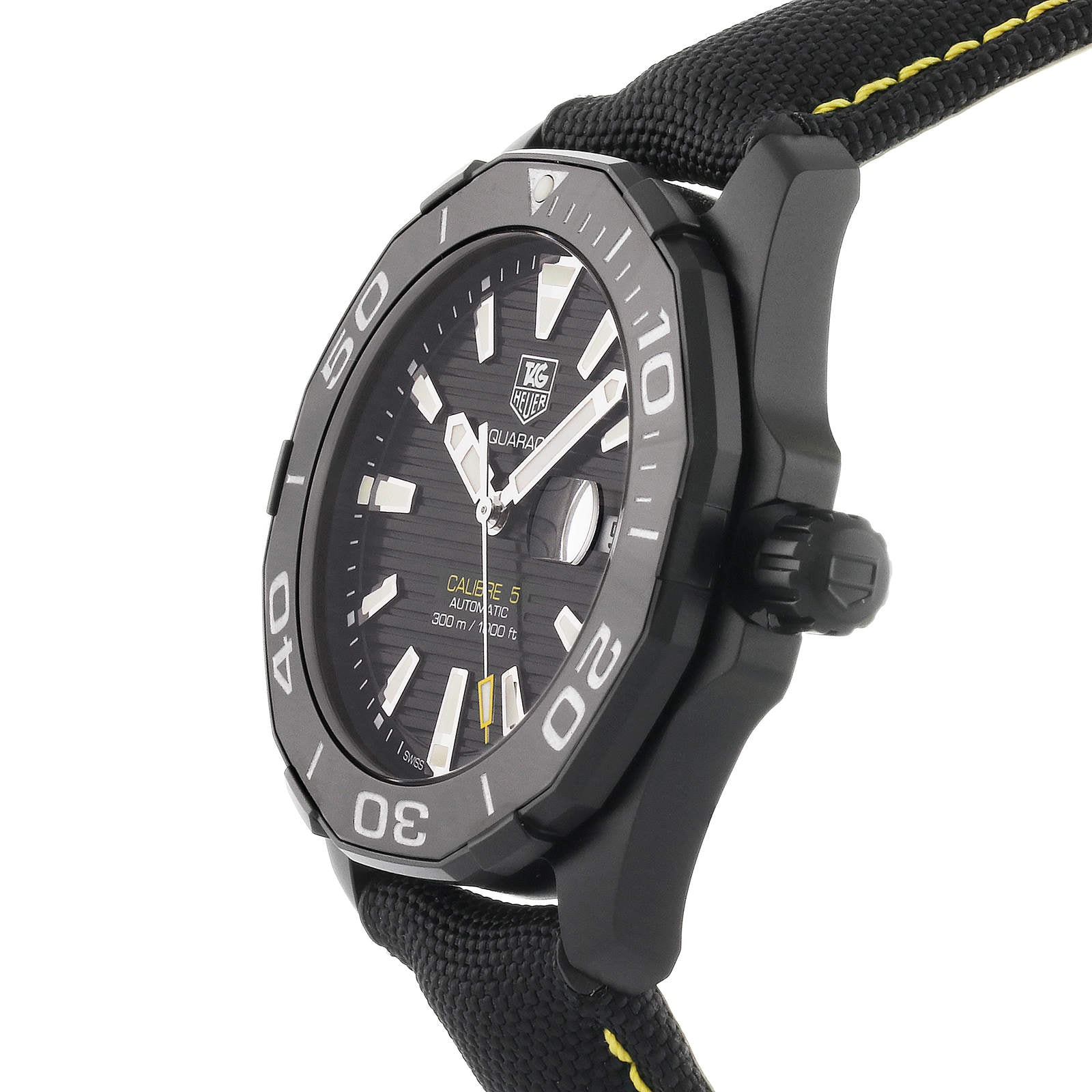 tag heuer aquaracer 41mm on wrist
