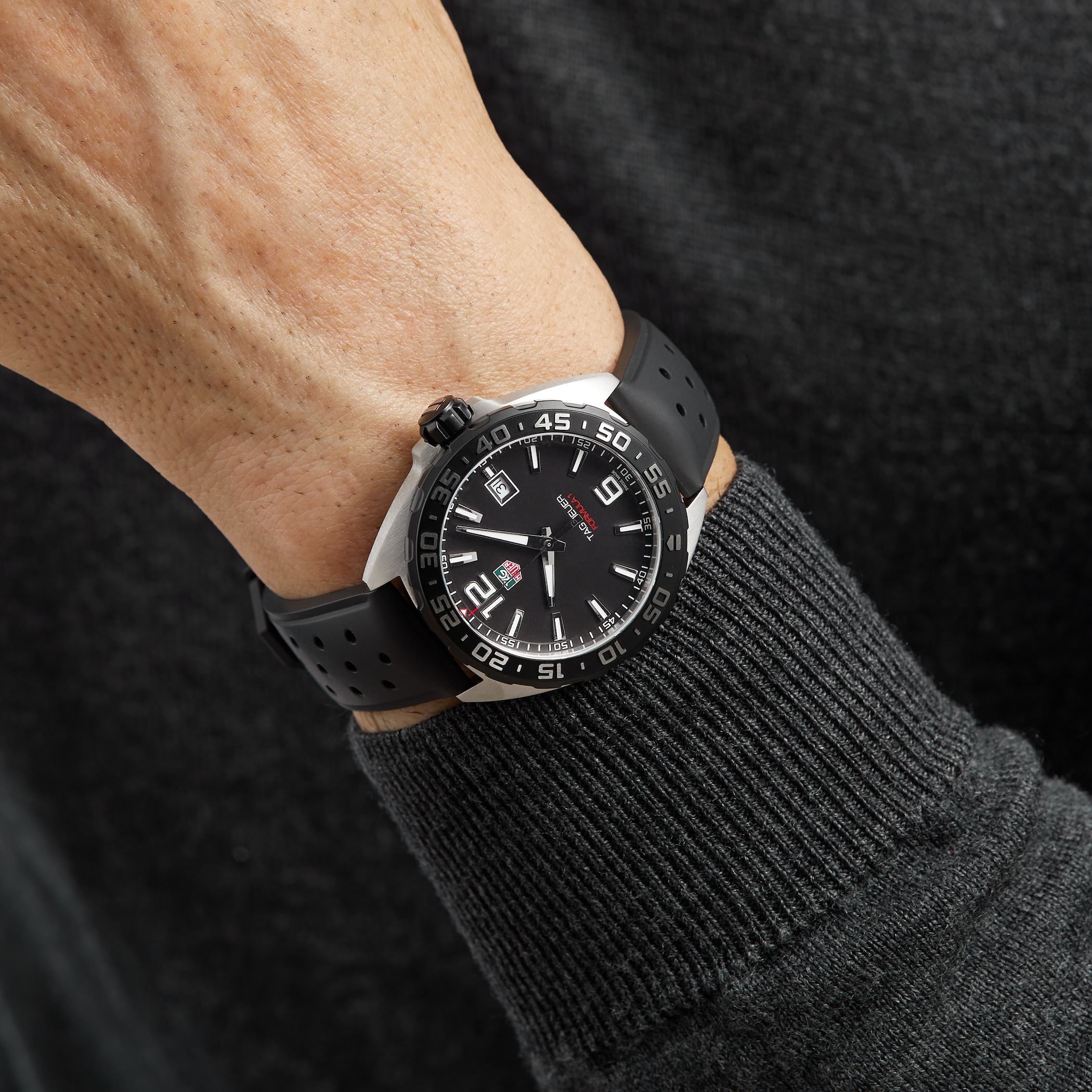 TAG Heuer Formula 1 Quartz 41mm Mens Watch TAG Heuer Formula 1 Quartz 41mm Mens Watch