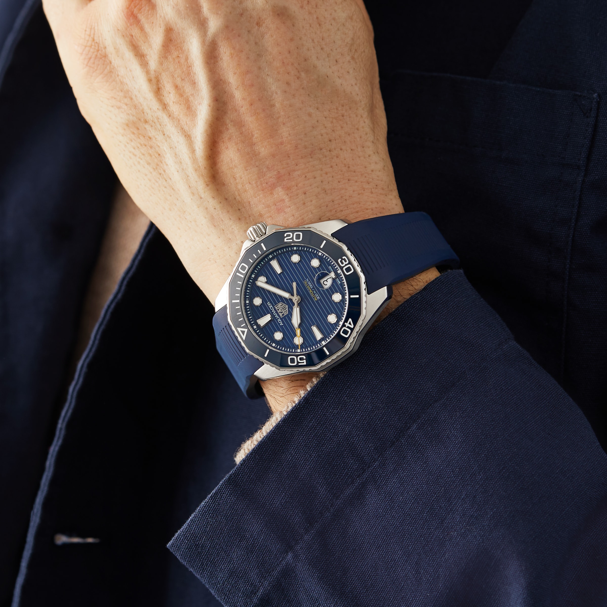 Tag heuer aquaracer shop calibre 5 43mm blue