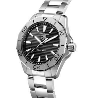 TAG Heuer Aquaracer Professional 200 40mm Mens Watch TAG Heuer Aquaracer Professional 200 40mm Mens Watch
