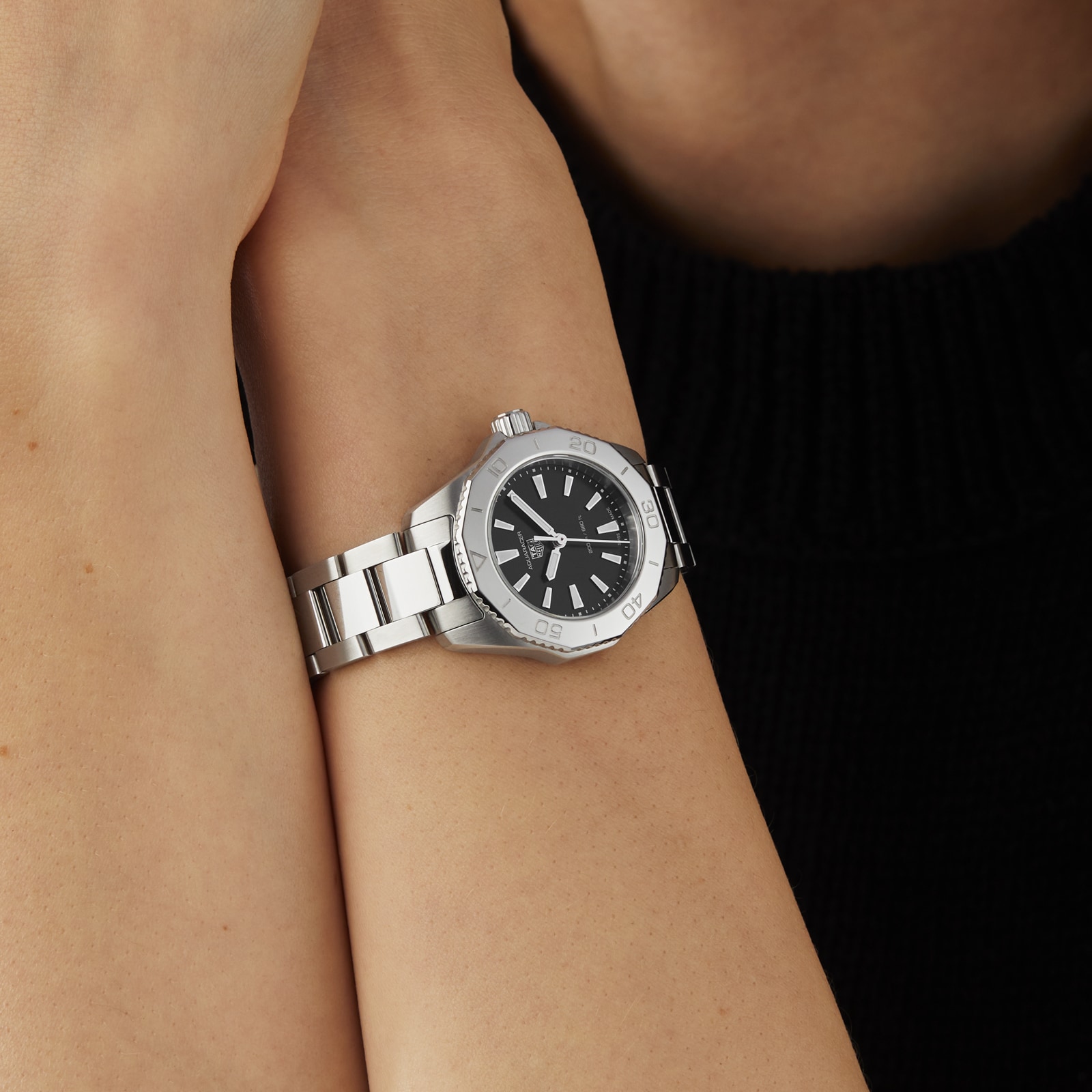 TAG Heuer Aquaracer Professional 200 30mm Ladies Watch TAG Heuer Aquaracer Professional 200 30mm Ladies Watch