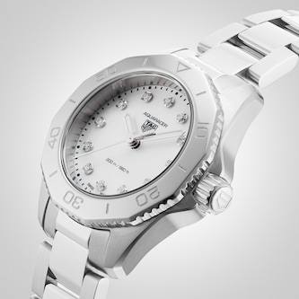 TAG Heuer Aquaracer Professional 200 30mm Ladies Watch TAG Heuer Aquaracer Professional 200 30mm Ladies Watch