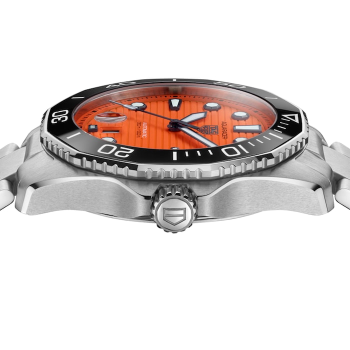 TAG Heuer Aquaracer Professional 300 43mm Orange Diver Mens Watch