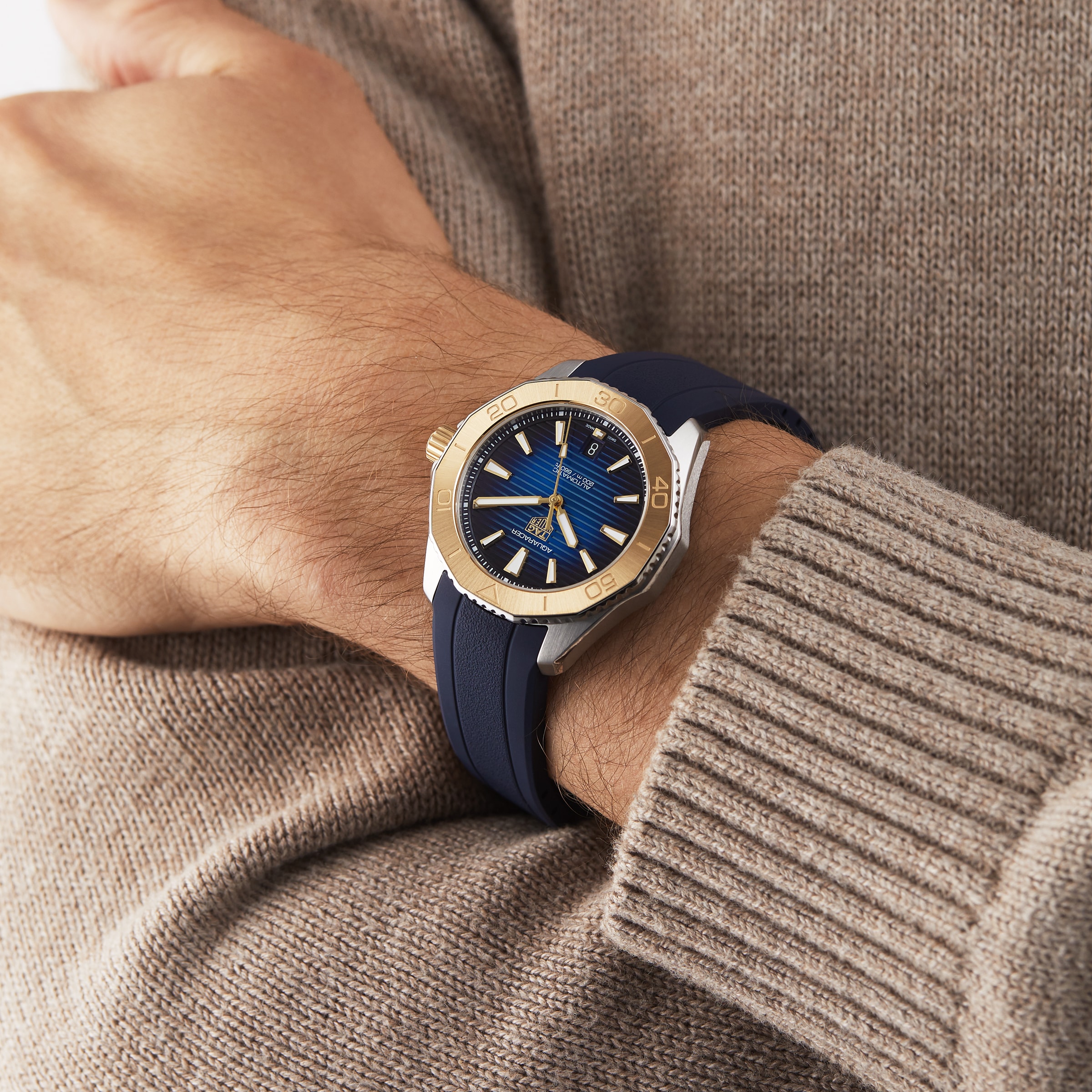 Tag best sale aquaracer blue