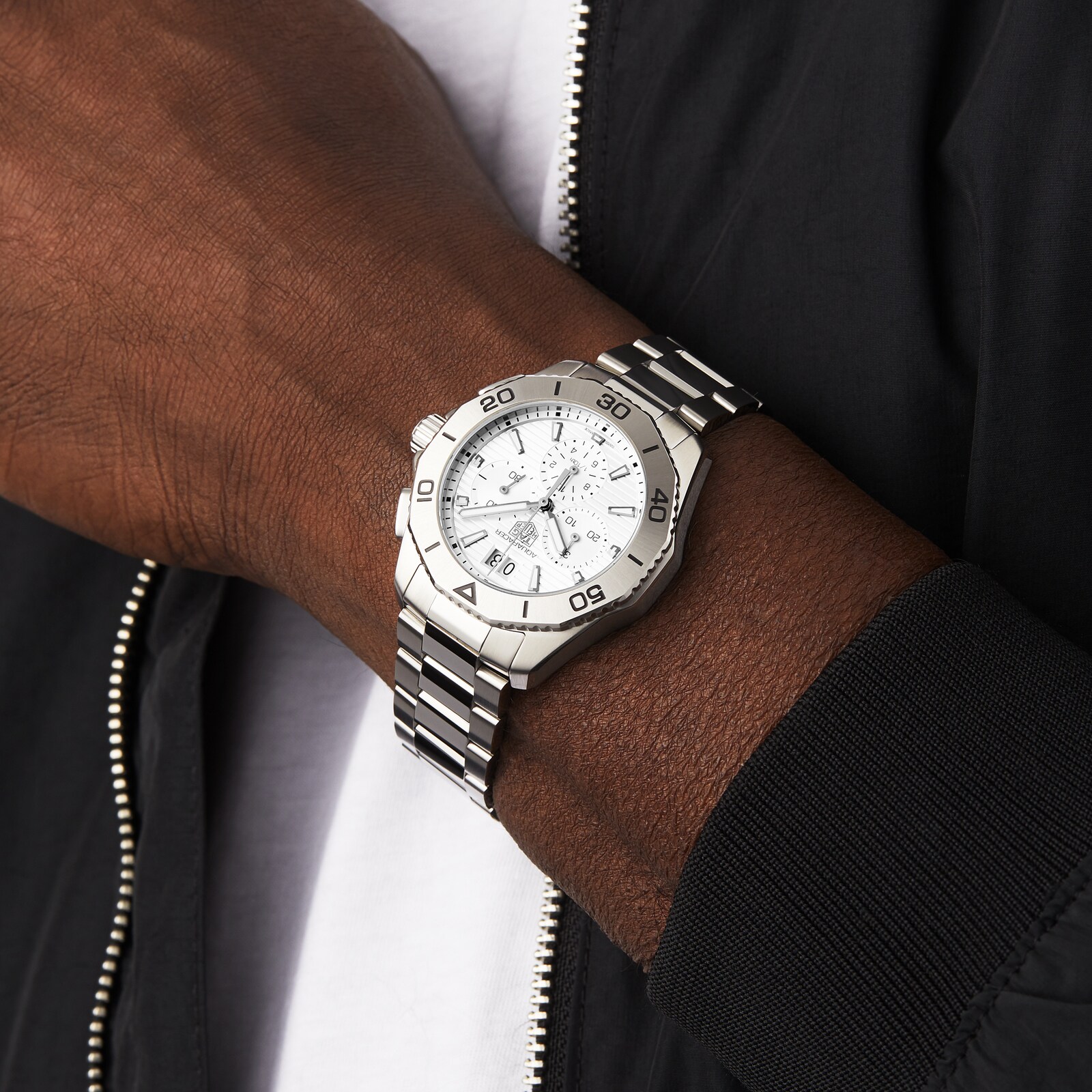 TAG Heuer Aquaracer Chronograph 40mm Mens Watch Grey