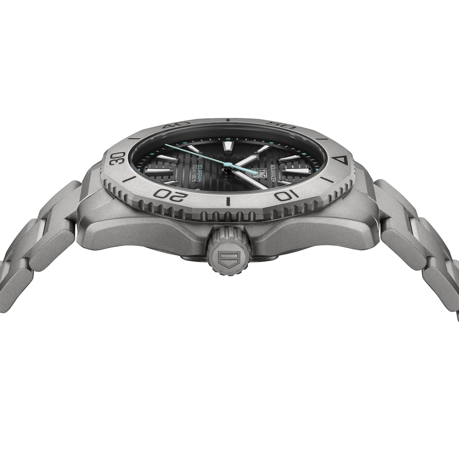 TAG Heuer Aquaracer Professional 200 Solargraph 40mm Mens Watch Titanium