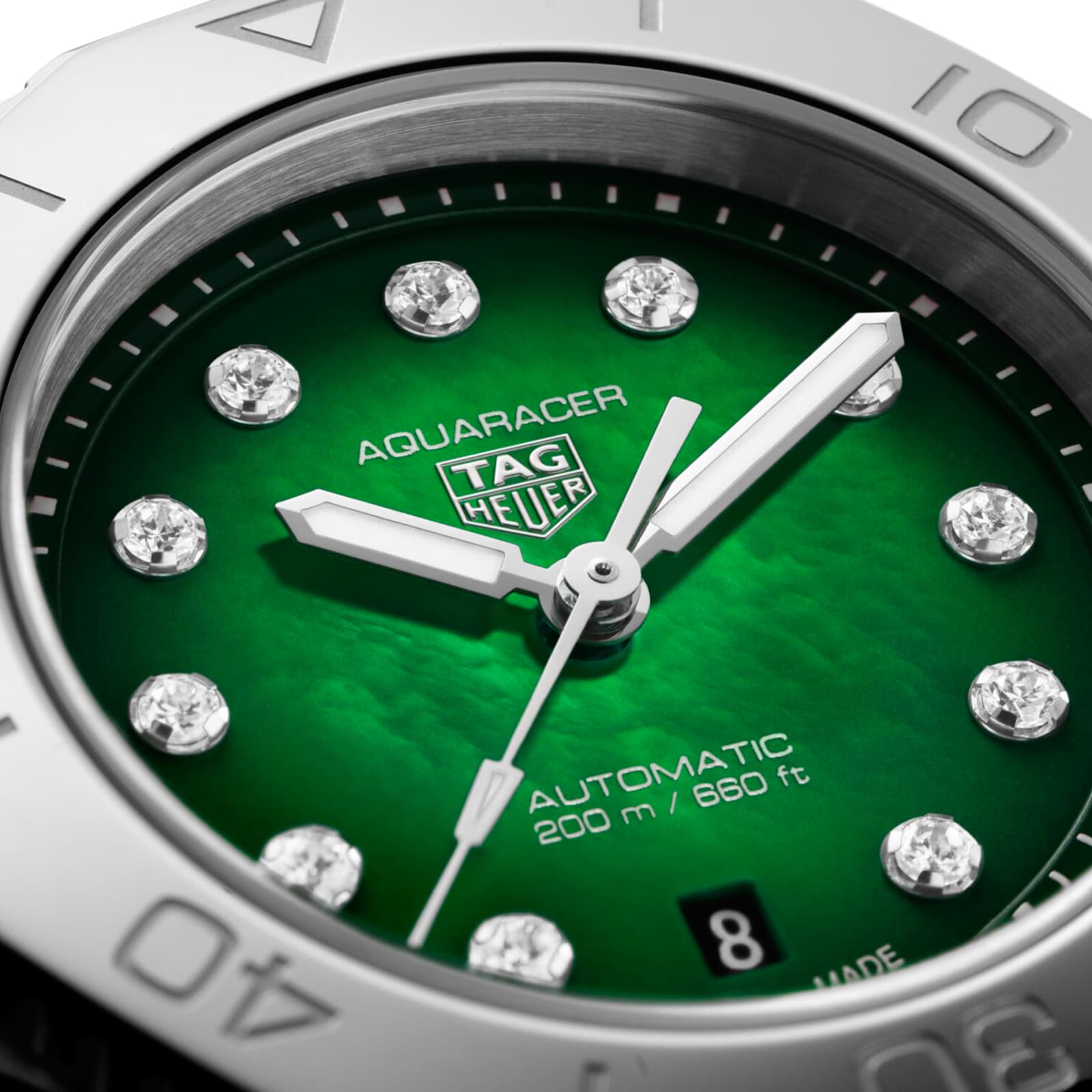 TAG Heuer Aquaracer Professional 200 30mm Ladies Watch Green TAG Heuer Aquaracer Professional 200 30mm Ladies Watch Green