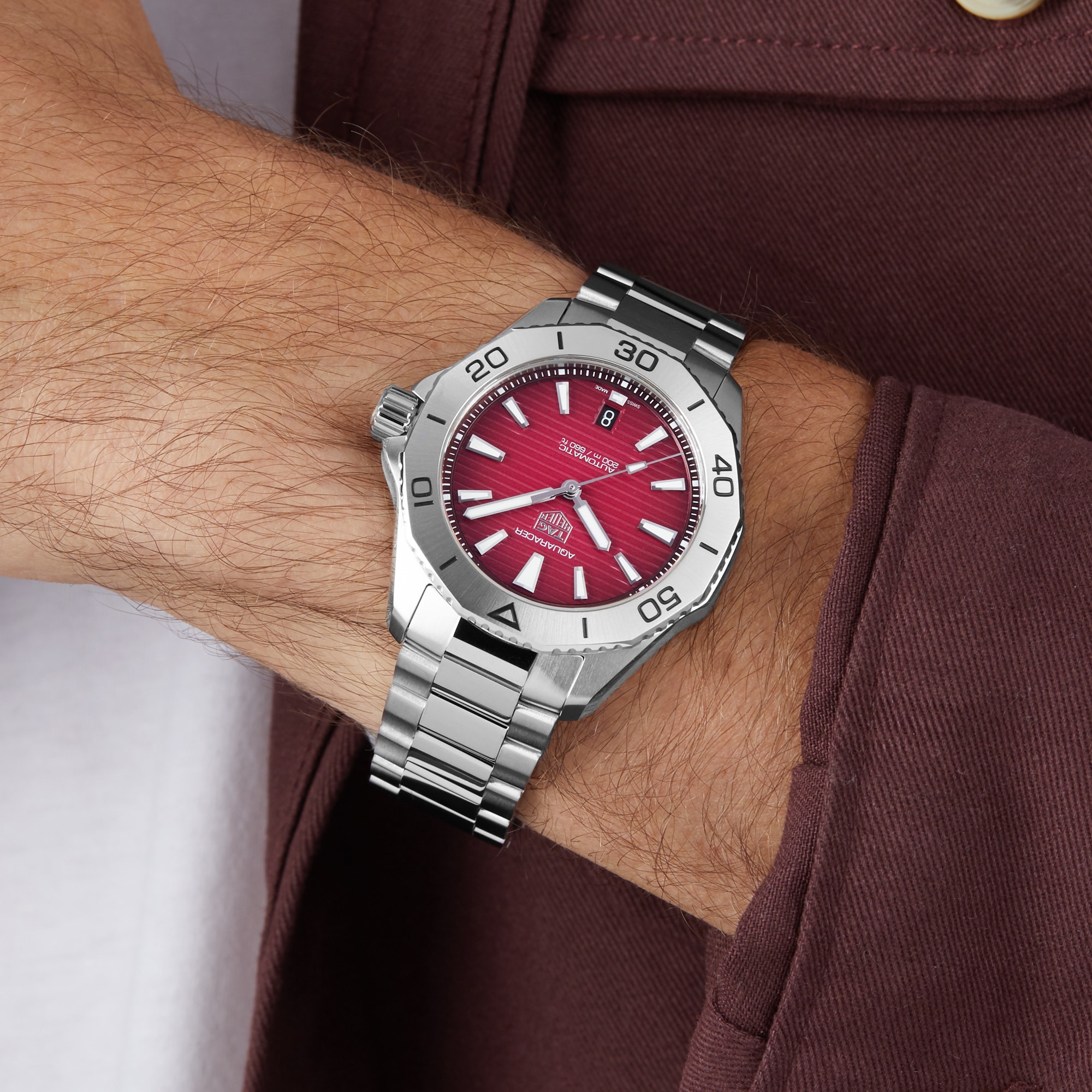 TAG Heuer Aquaracer Professional 200 40mm Mens Watch Red