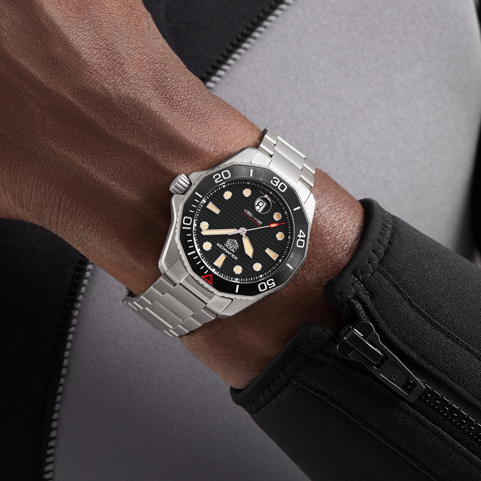 TAG Heuer Aquaracer Professional 300 43mm Mens Watch Black Limited Edition 1 of 500