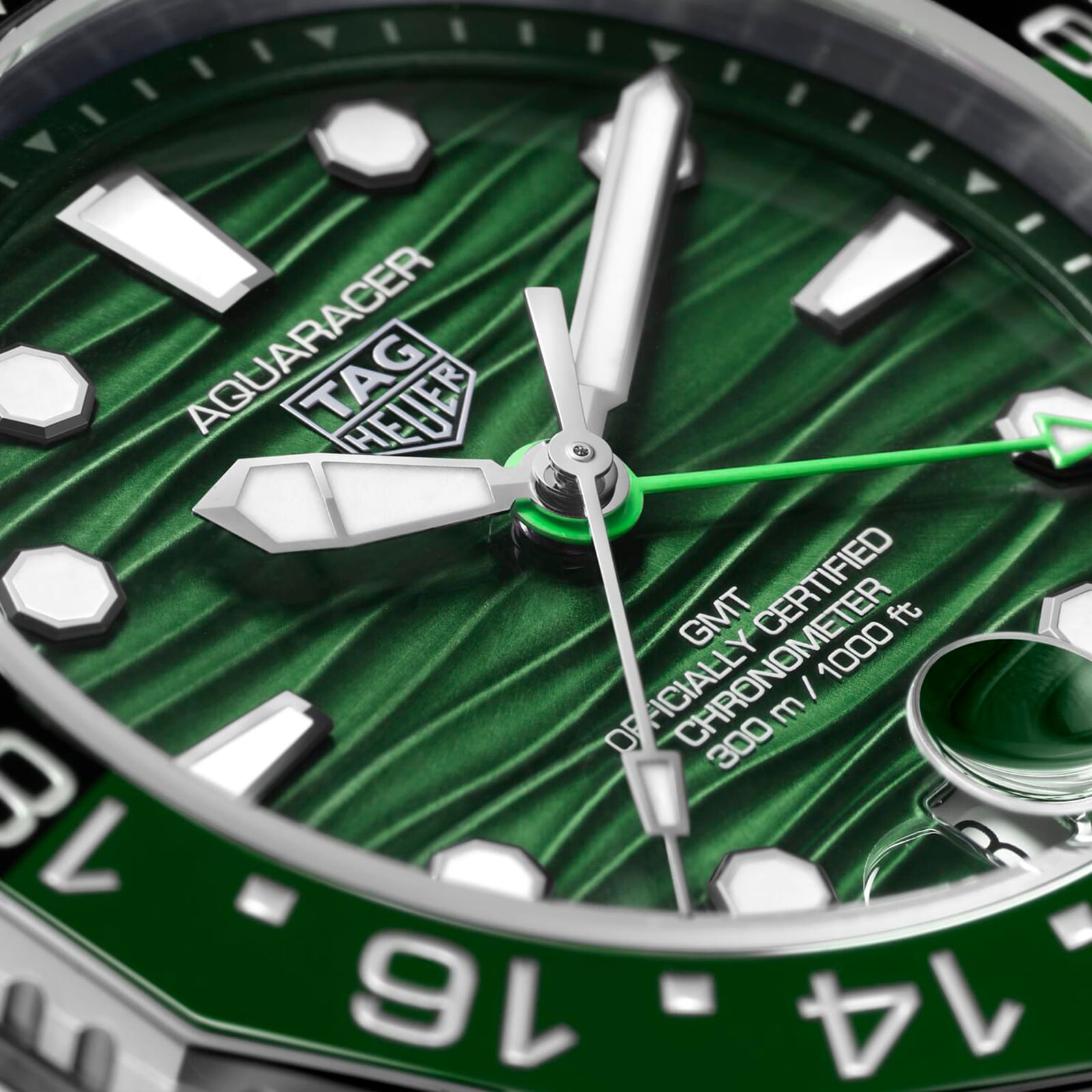 Tag aquaracer green dial sale