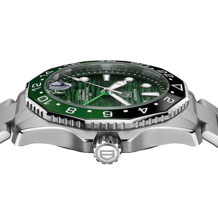 TAG Heuer Aquaracer Professional 300 GMT 42mm Mens Watch Green