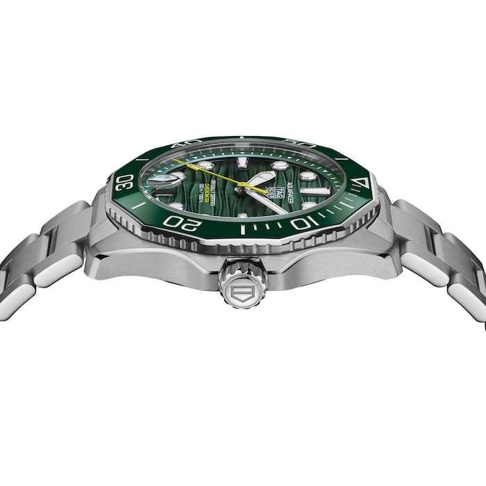 TAG Heuer Aquaracer Professional 300 Date 42mm Mens Watch Green