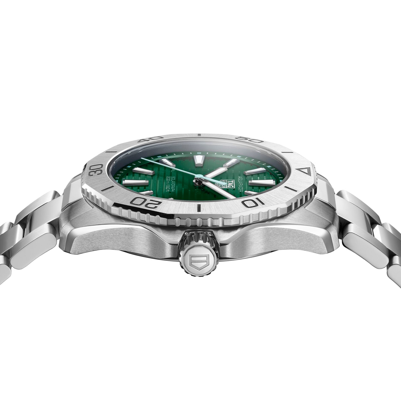 TAG Heuer Aquaracer Professional 200 Solargraph 40mm Mens Watch Green TAG Heuer Aquaracer Professional 200 Solargraph 40mm Mens Watch Green