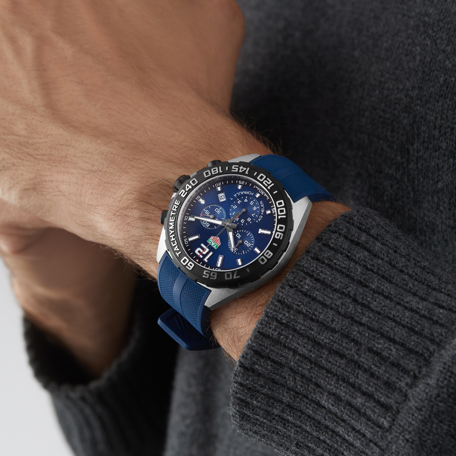 TAG Heuer Formula 1 Quartz Chronograph 200M 43mm Mens Watch Blue Rubber