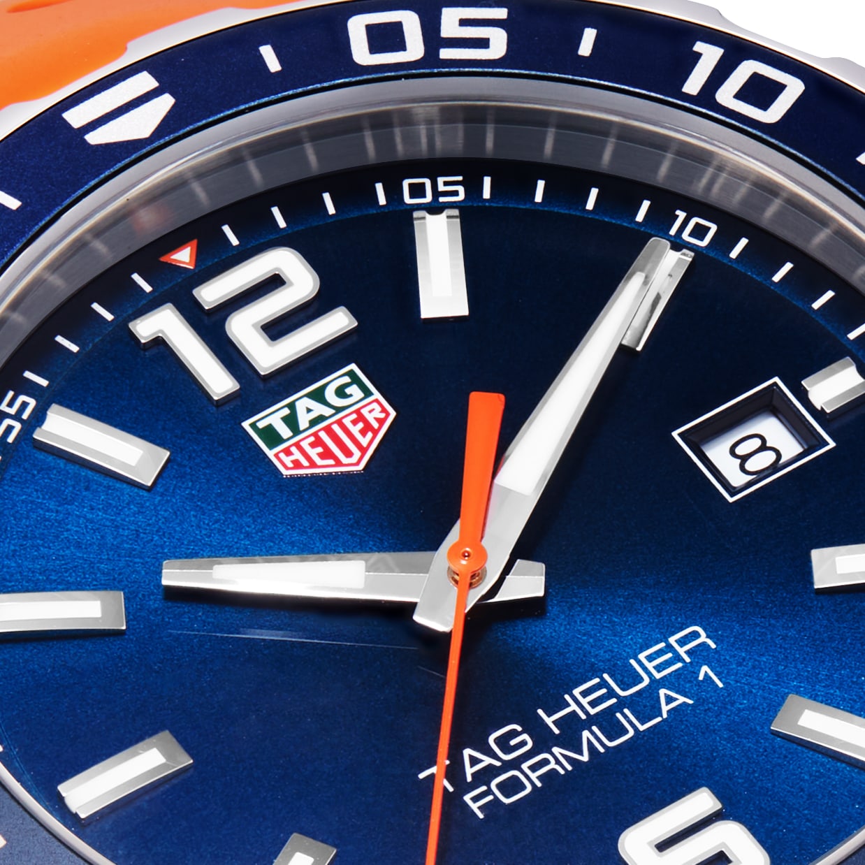 TAG Heuer Formula 1 43mm Mens Watch Orange Rubber Strap TAG Heuer Formula 1 43mm Mens Watch Orange Rubber Strap