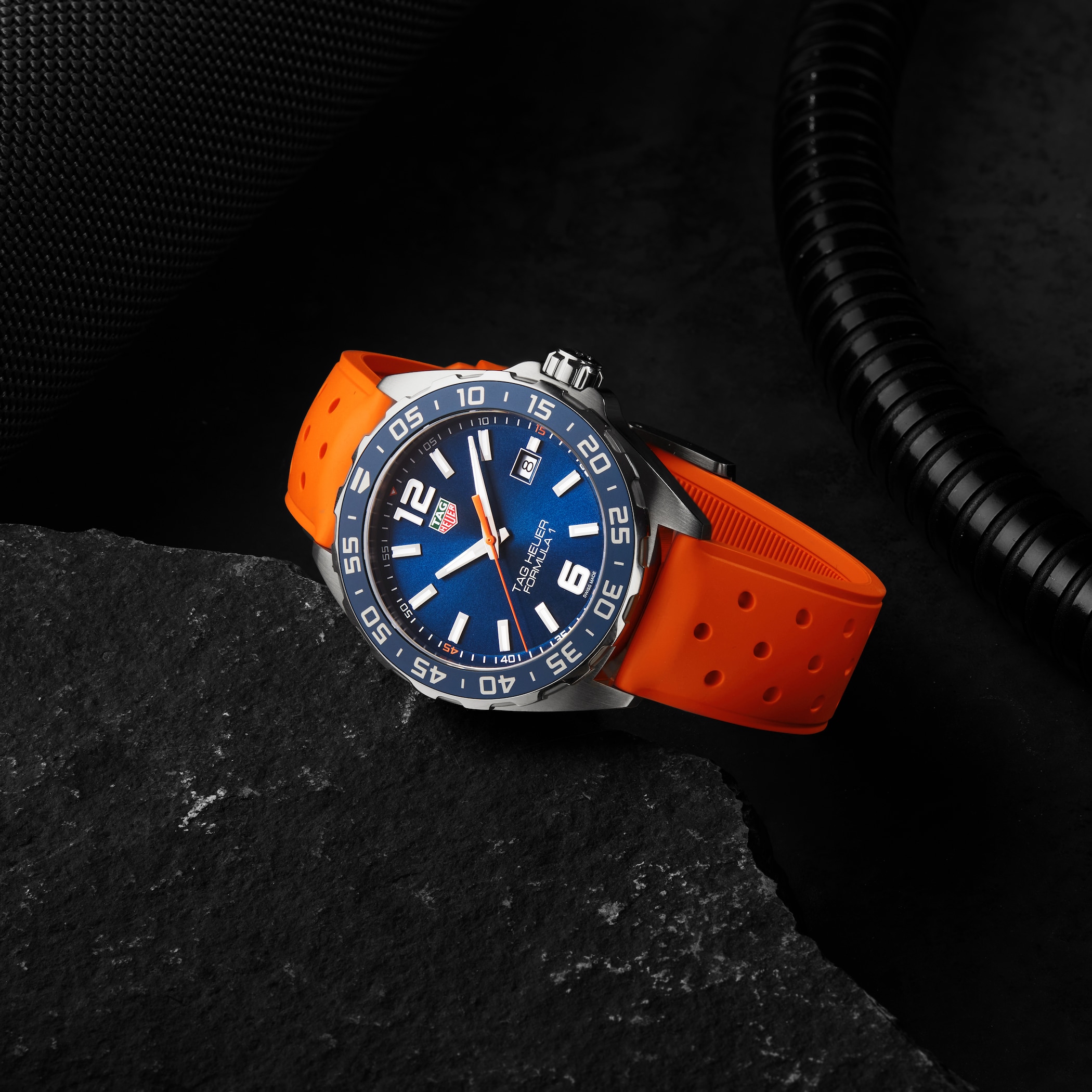 TAG Heuer Formula 1 43mm Mens Watch Orange Rubber Strap TAG Heuer Formula 1 43mm Mens Watch Orange Rubber Strap