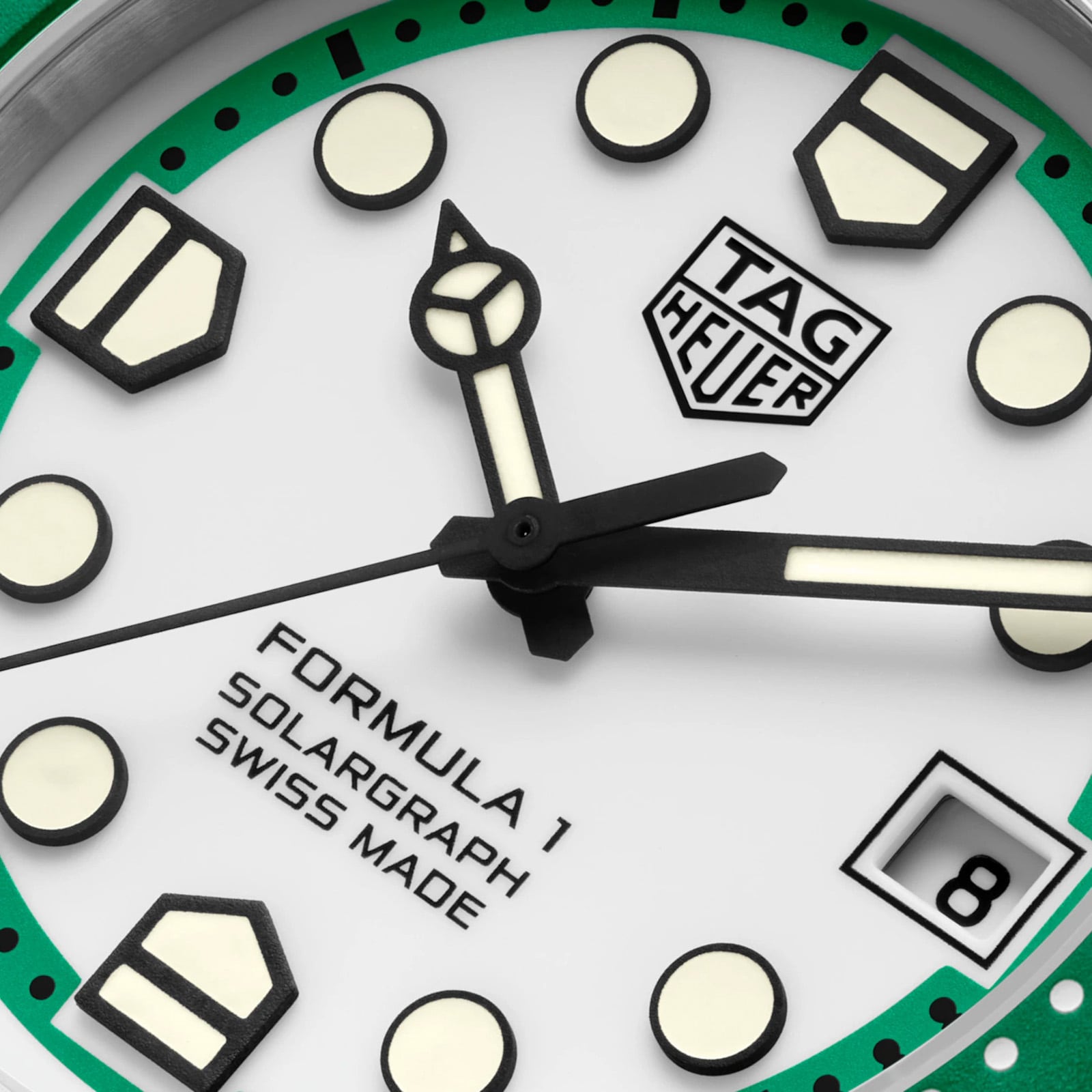 TAG Heuer Formula 1 Solargraph Limited Edition 38mm Mens Watch Green and Red