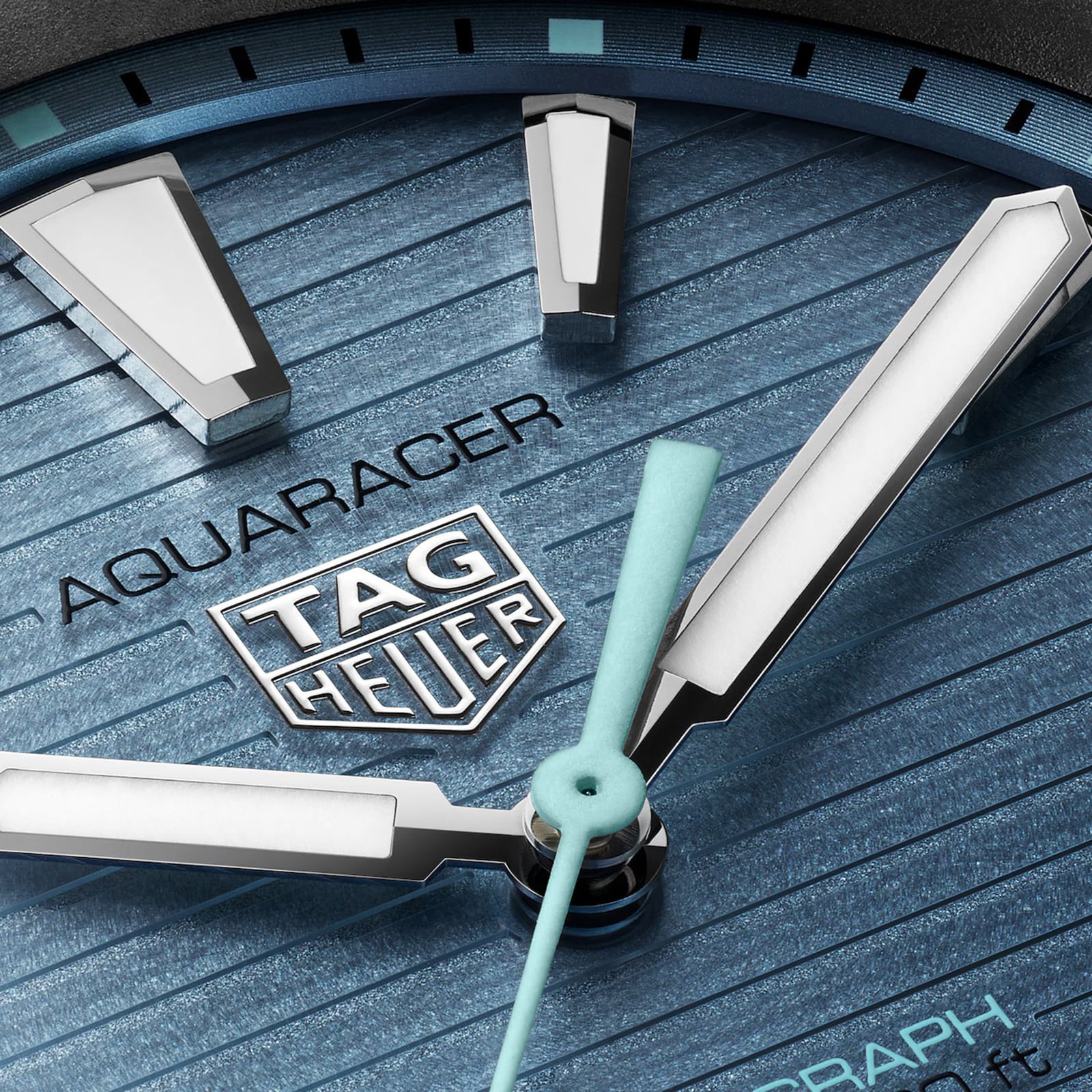 TAG Heuer Aquaracer Professional 200 Solargraph Titanium 40mm Mens Watch Blue TAG Heuer Aquaracer Professional 200 Solargraph Titanium 40mm Mens Watch Blue