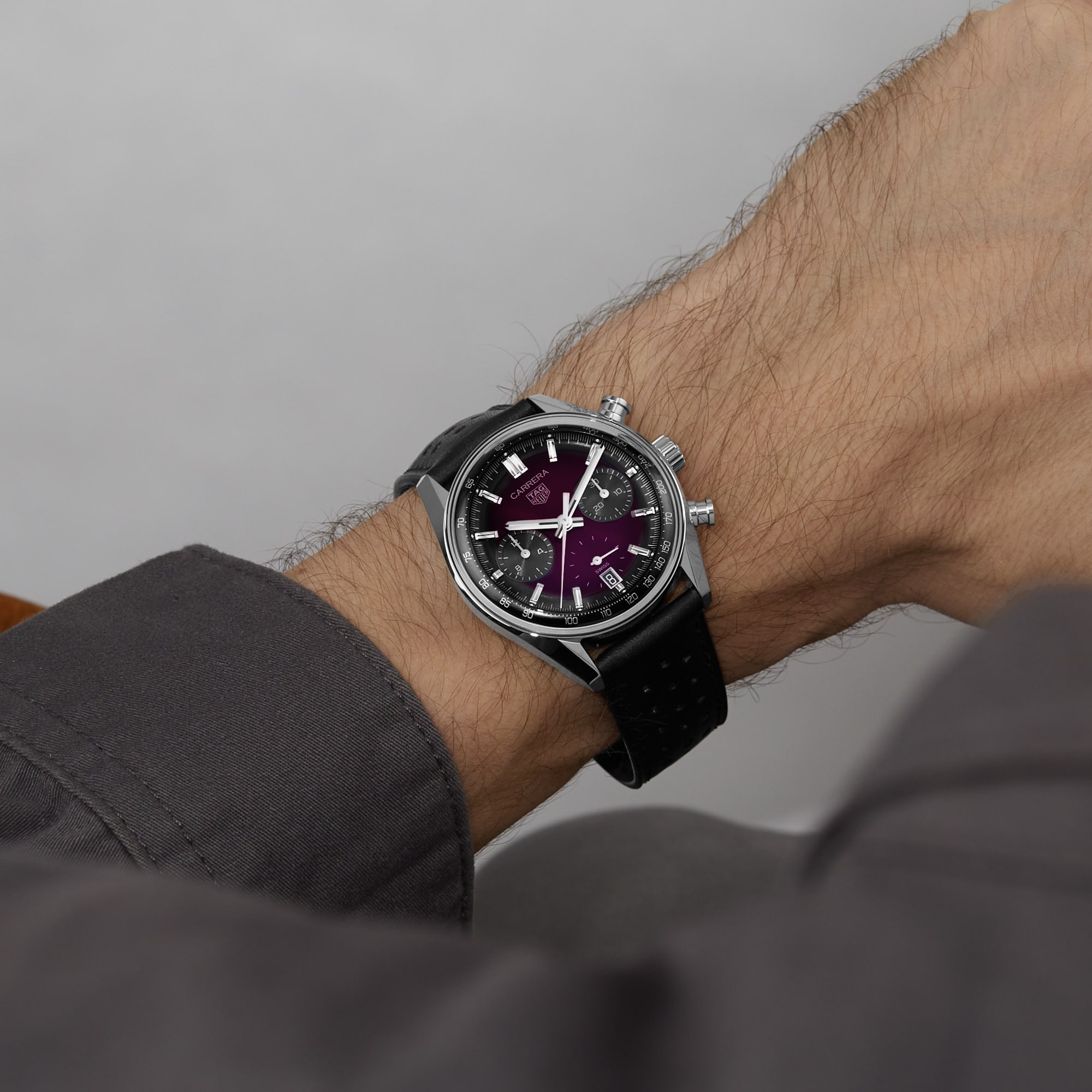 TAG Heuer Carrera Glassbox 39mm Mens Watch Purple