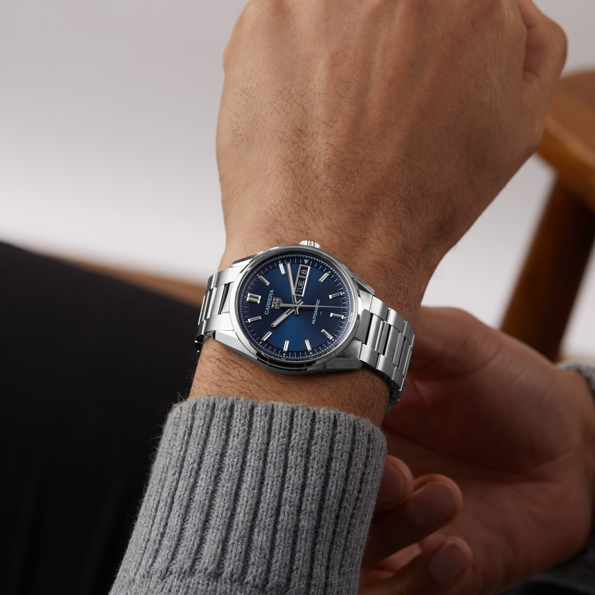 TAG Heuer Carrera Day-Date 41mm Mens Watch Blue