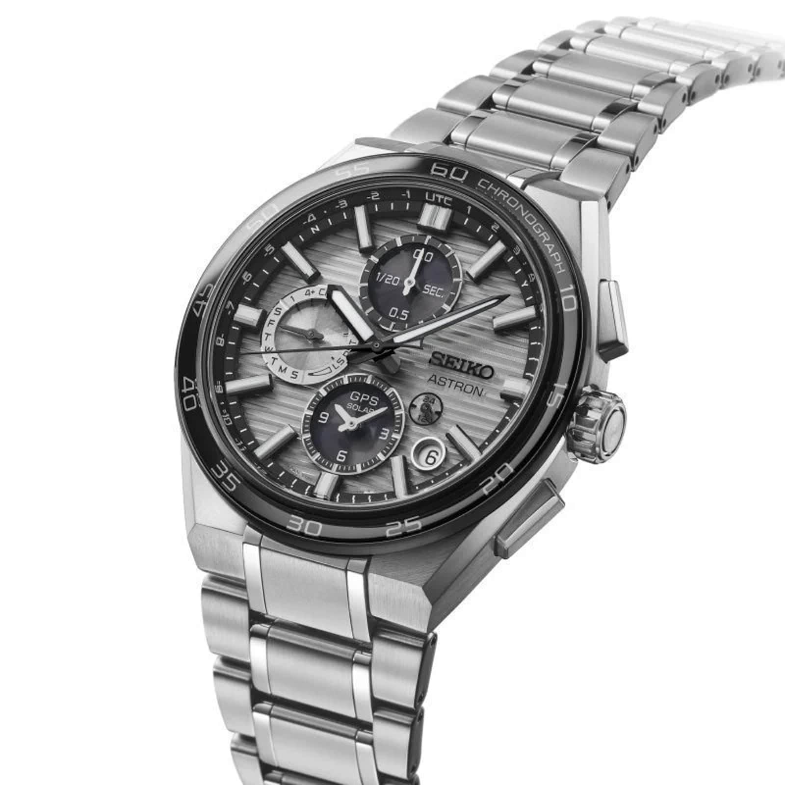 Seiko Astron GPS Solar Dual-Time Chronograph 44mm Mens Watch Silver Seiko Astron GPS Solar Dual-Time Chronograph 44mm Mens Watch Silver