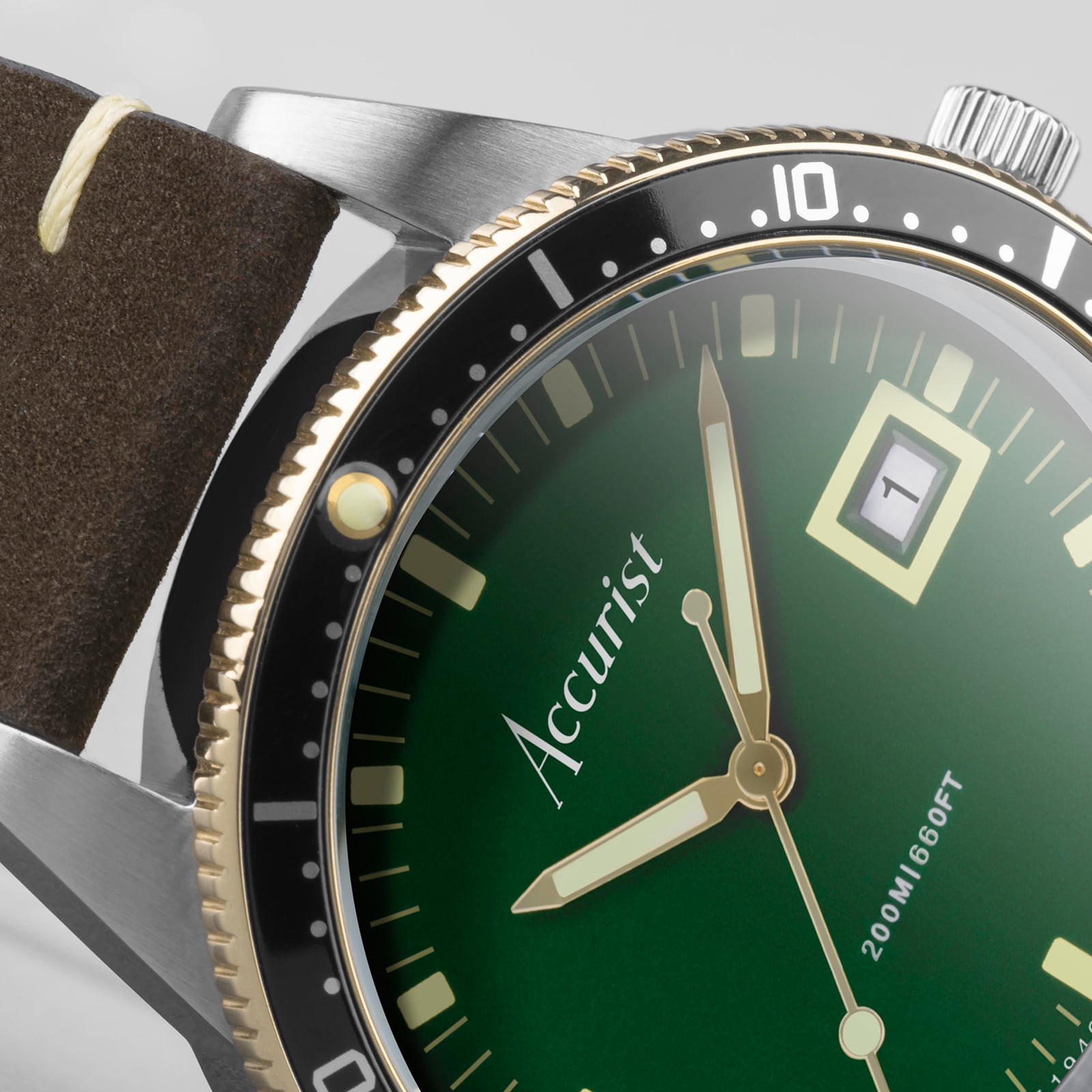 Accurist Dive Brown Leather Strap 42mm Watch 72000 Goldsmiths