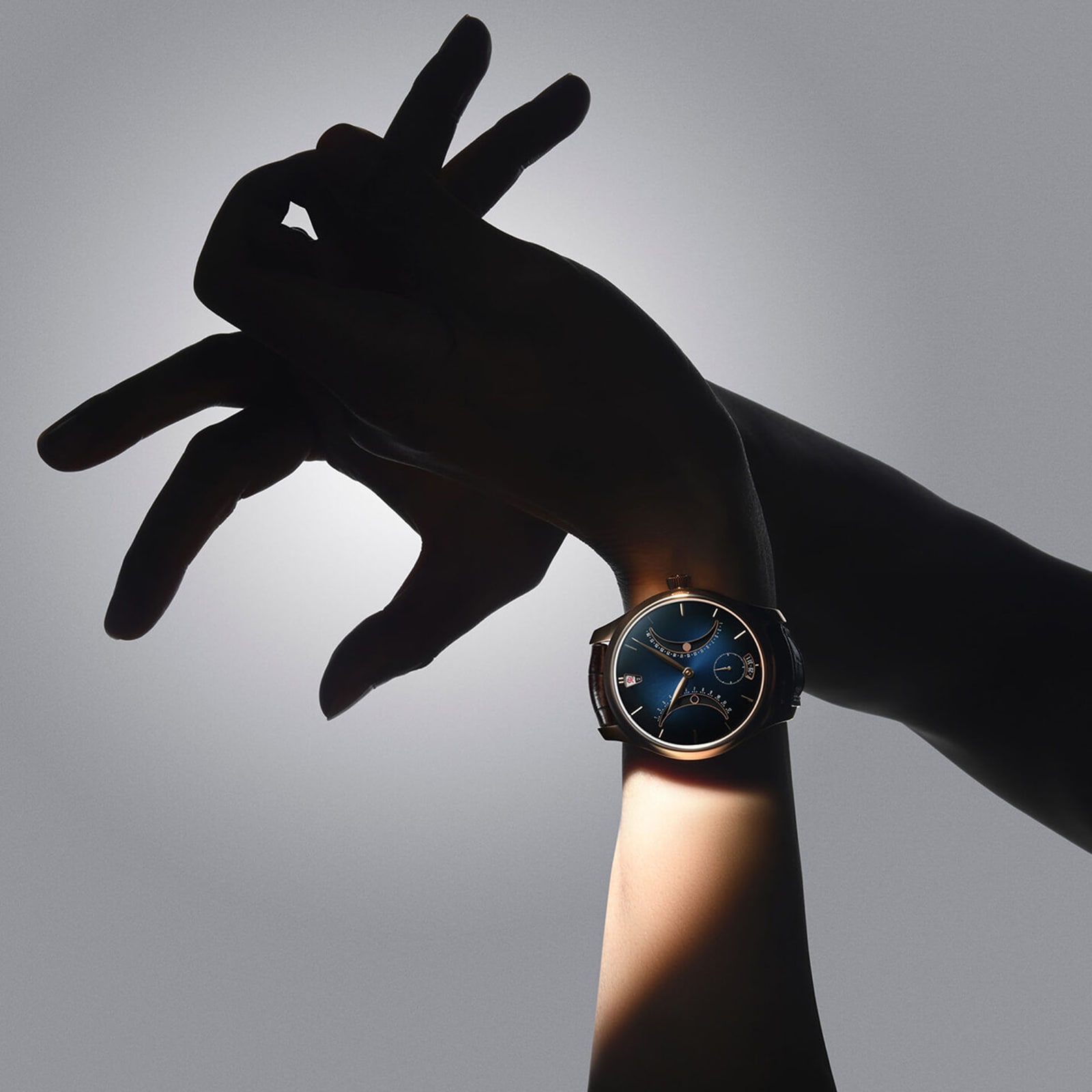 H. Moser & Cie Endeavour Chinese Calendar 40mm Limited Edition Mens Watch Blue H. Moser & Cie Endeavour Chinese Calendar 40mm Limited Edition Mens Watch Blue