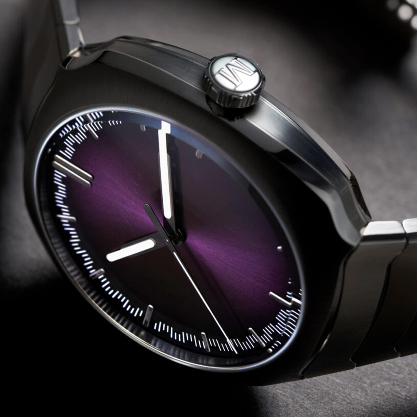 H. Moser & Cie Streamliner Centre Seconds Purple Haze 40mm Mens Watch H. Moser & Cie Streamliner Centre Seconds Purple Haze 40mm Mens Watch