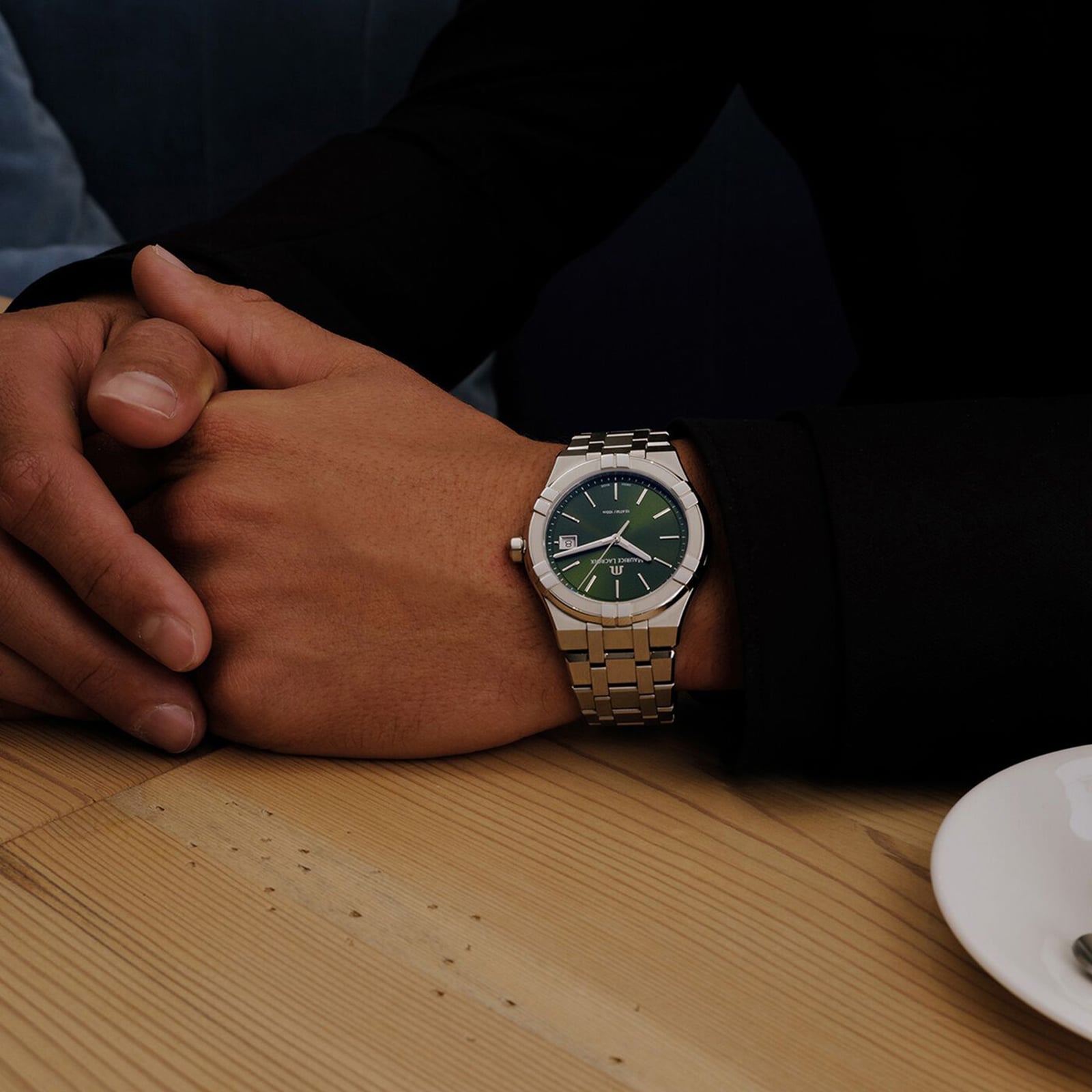 Maurice Lacroix Aikon Quartz Date 40mm Mens Watch Green Maurice Lacroix Aikon Quartz Date 40mm Mens Watch Green