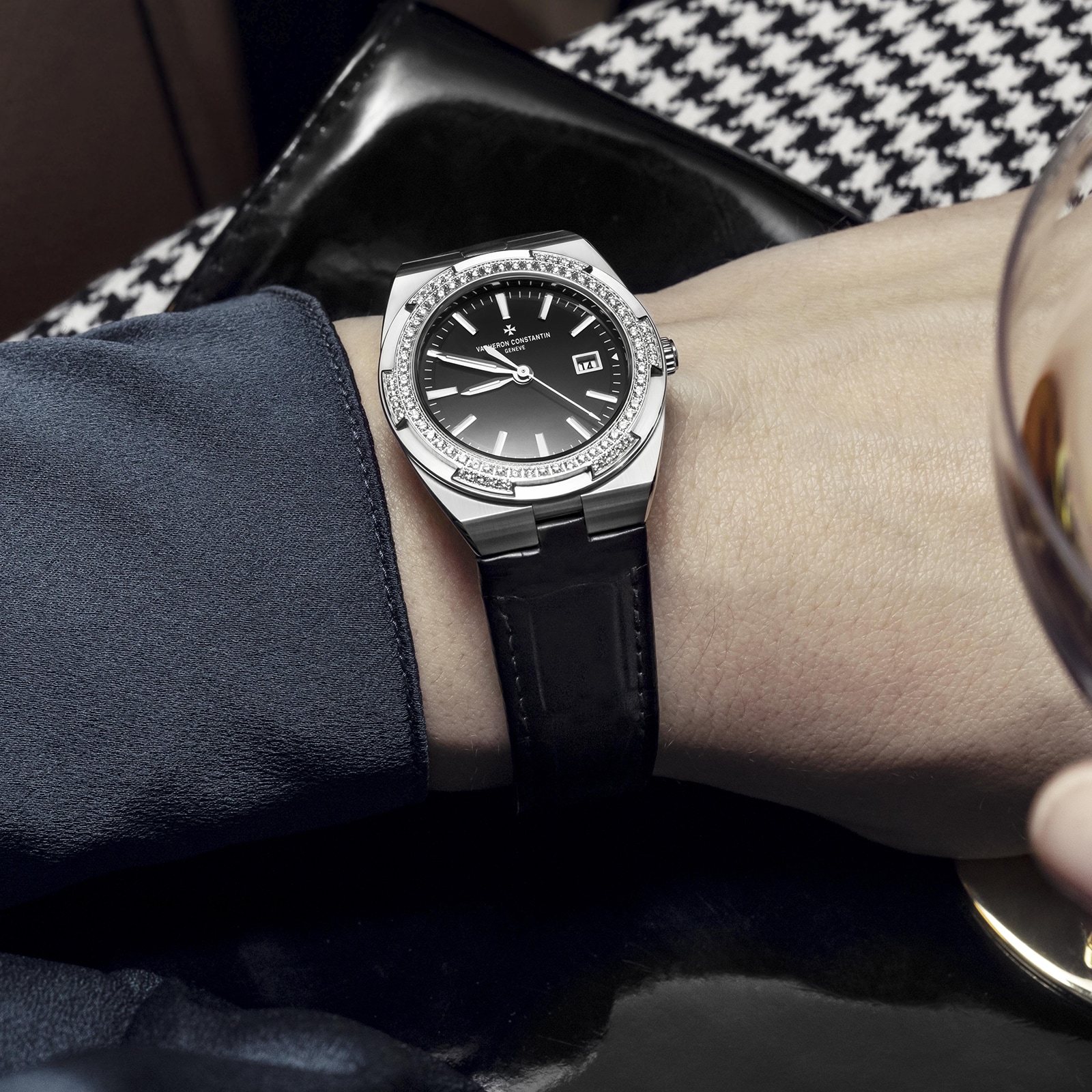 Vacheron Constantin Overseas Quartz Watch Vacheron Constantin Overseas Quartz Watch