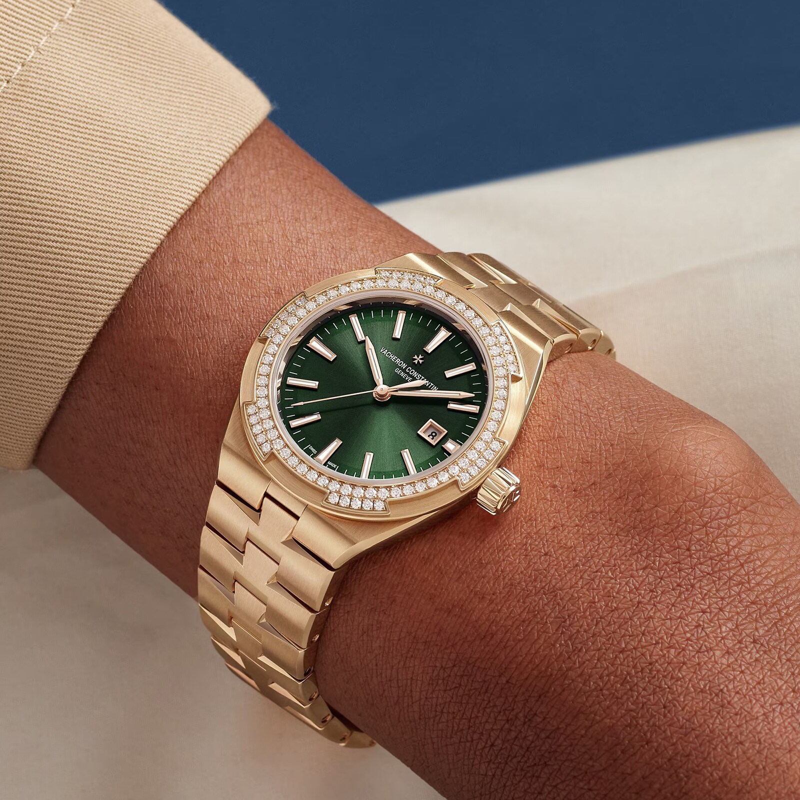 Vacheron Constantin Overseas Self-Winding 35mm Pink Gold Watch Vacheron Constantin Overseas Self-Winding 35mm Pink Gold Watch
