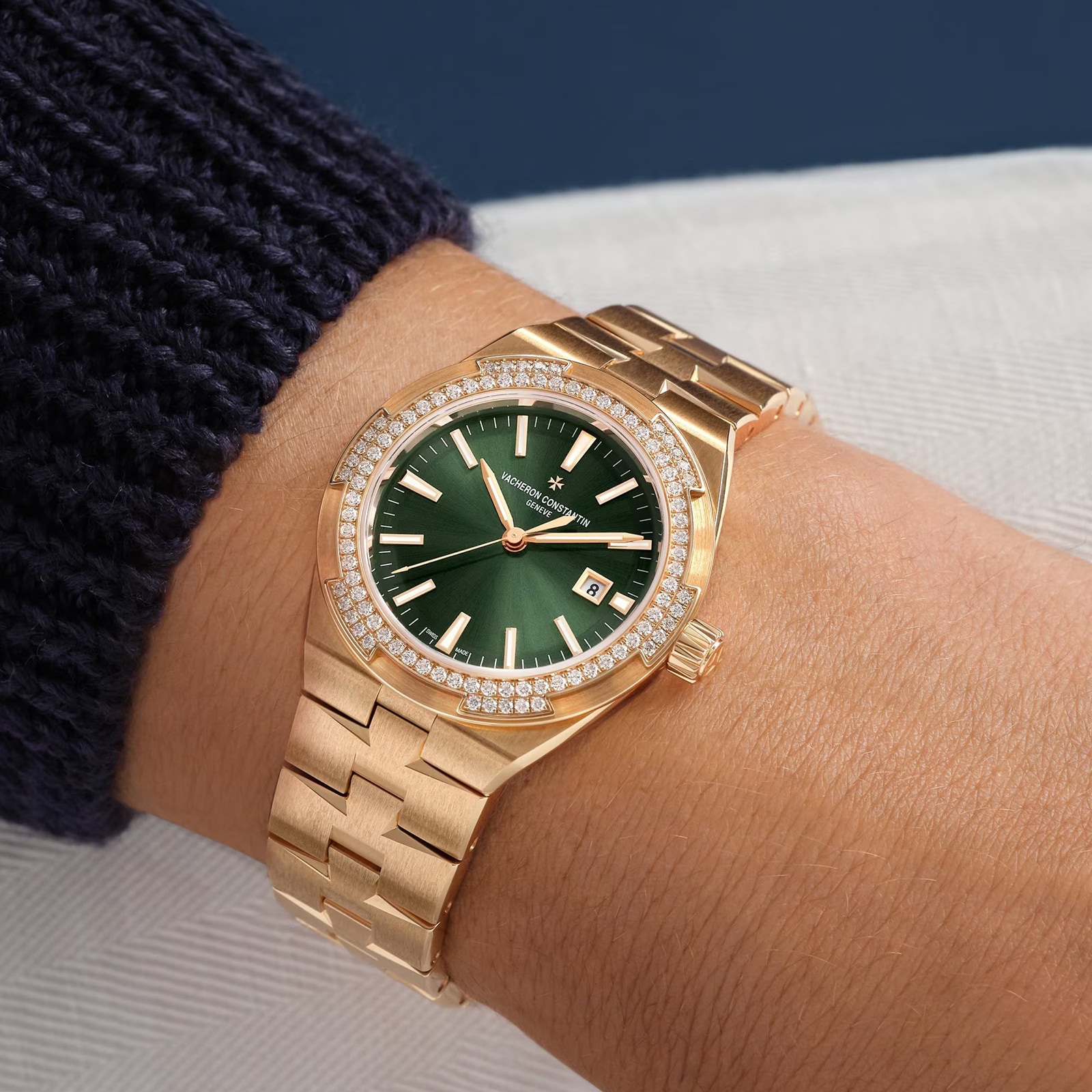 Vacheron Constantin Overseas Self-Winding 35mm Pink Gold Watch Vacheron Constantin Overseas Self-Winding 35mm Pink Gold Watch