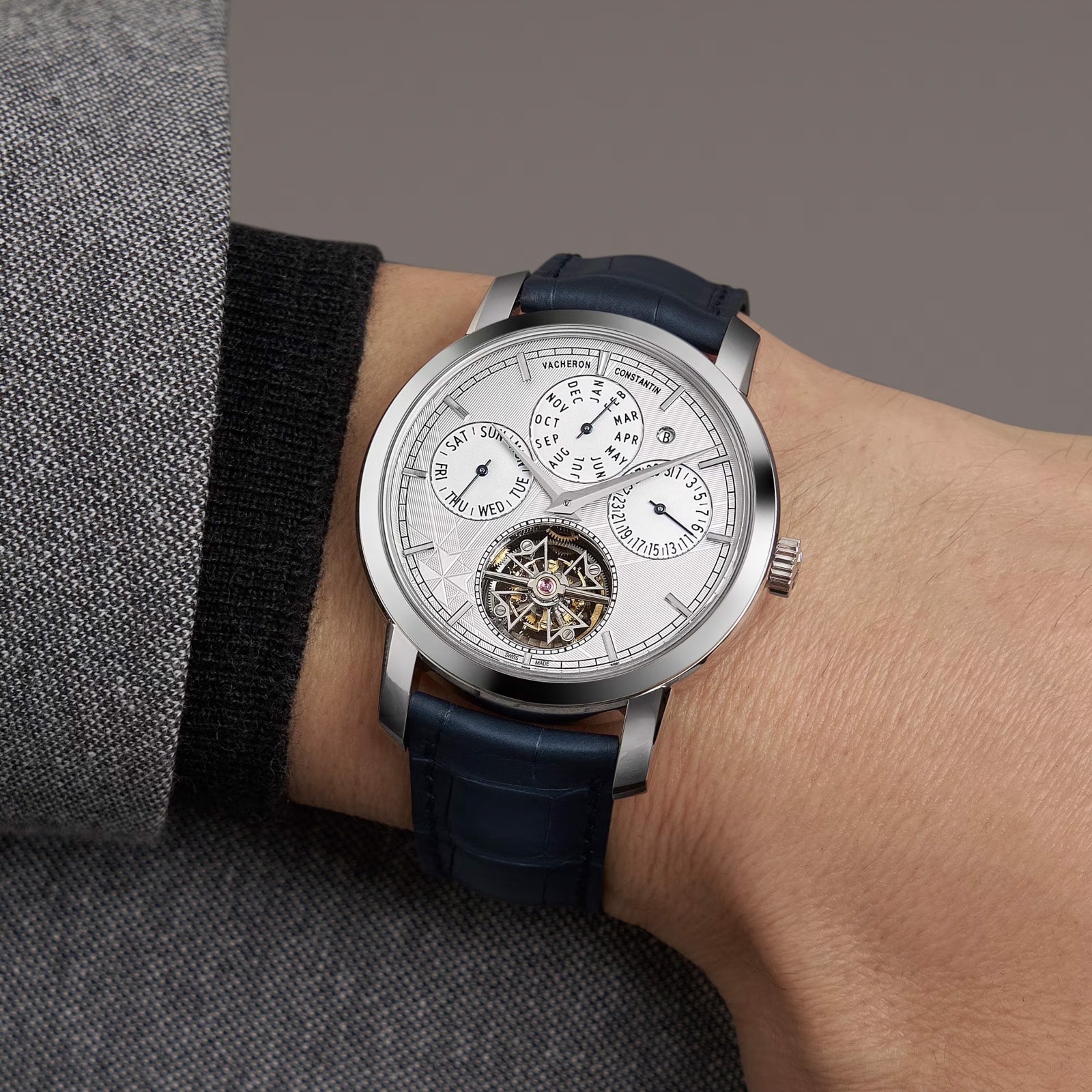 Vacheron Constantin Traditionnelle Tourbillon Perpetual Calendar 42mm Watch Platinum Vacheron Constantin Traditionnelle Tourbillon Perpetual Calendar 42mm Watch Platinum