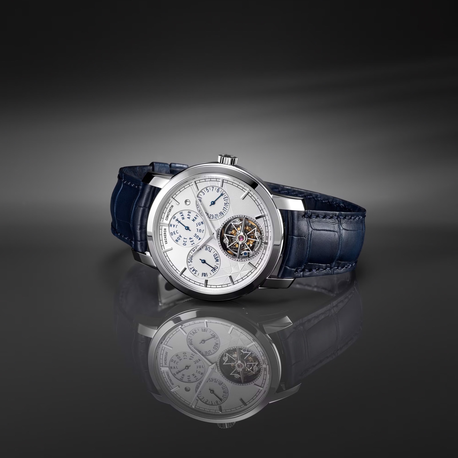 Vacheron Constantin Traditionnelle Tourbillon Perpetual Calendar 42mm Watch Platinum Vacheron Constantin Traditionnelle Tourbillon Perpetual Calendar 42mm Watch Platinum