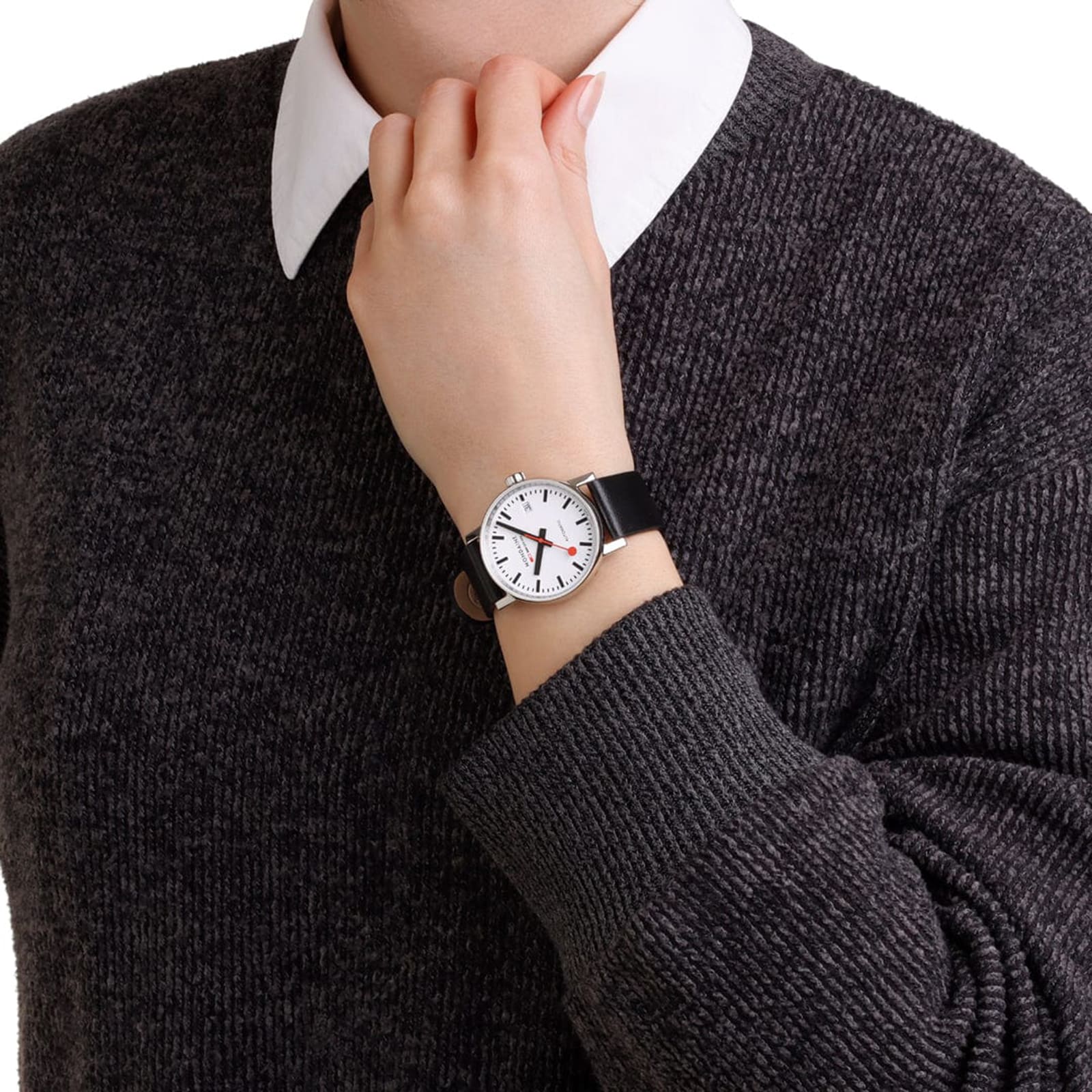 Mondaine Evo2 Automatic 35mm Unisex Watch White Black Strap Mondaine Evo2 Automatic 35mm Unisex Watch White Black Strap