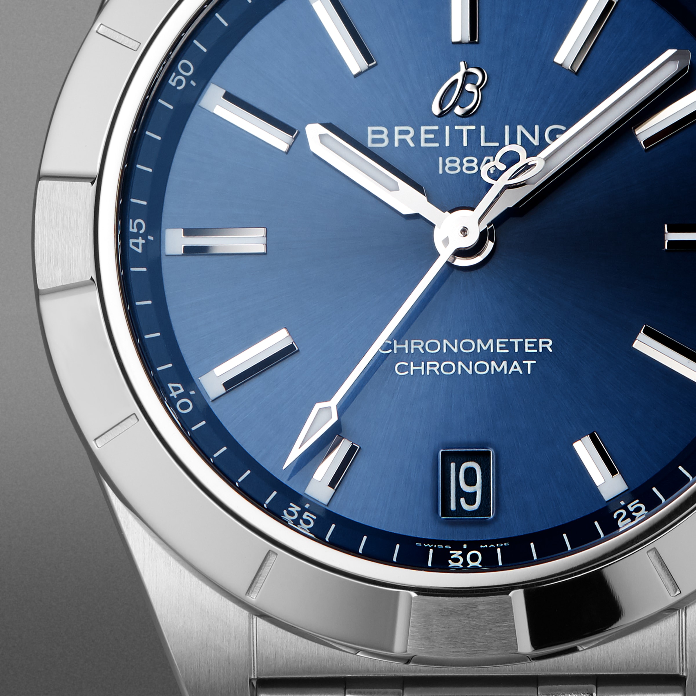 Breitling chronomat blue online dial