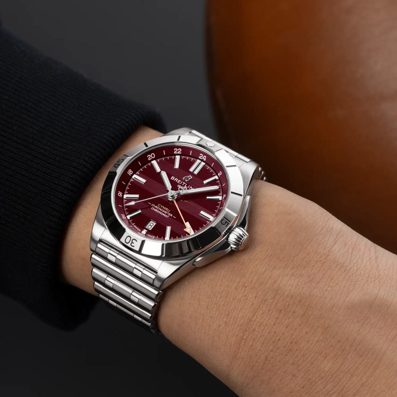 Breitling Chronomat GMT Six Nations Wales Limited Edition 40mm Mens Watch Breitling Chronomat GMT Six Nations Wales Limited Edition 40mm Mens Watch