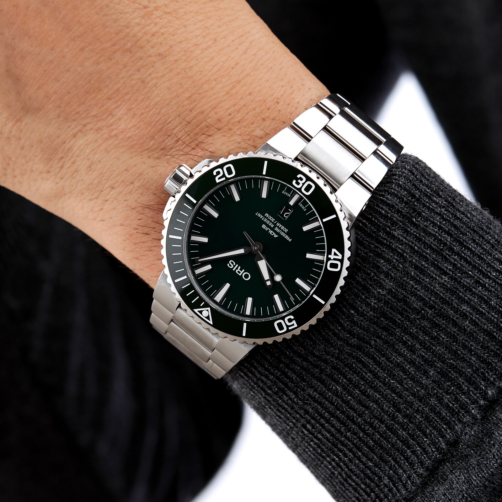 Oris Aquis 43.5mm Mens Watch